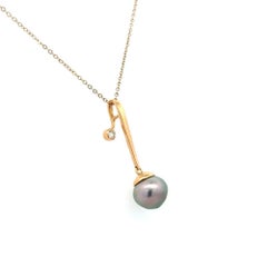 Tahitian Pearl 11mm and Brilliant Cut Diamond Gold Vintage Drop Pendant Necklace
