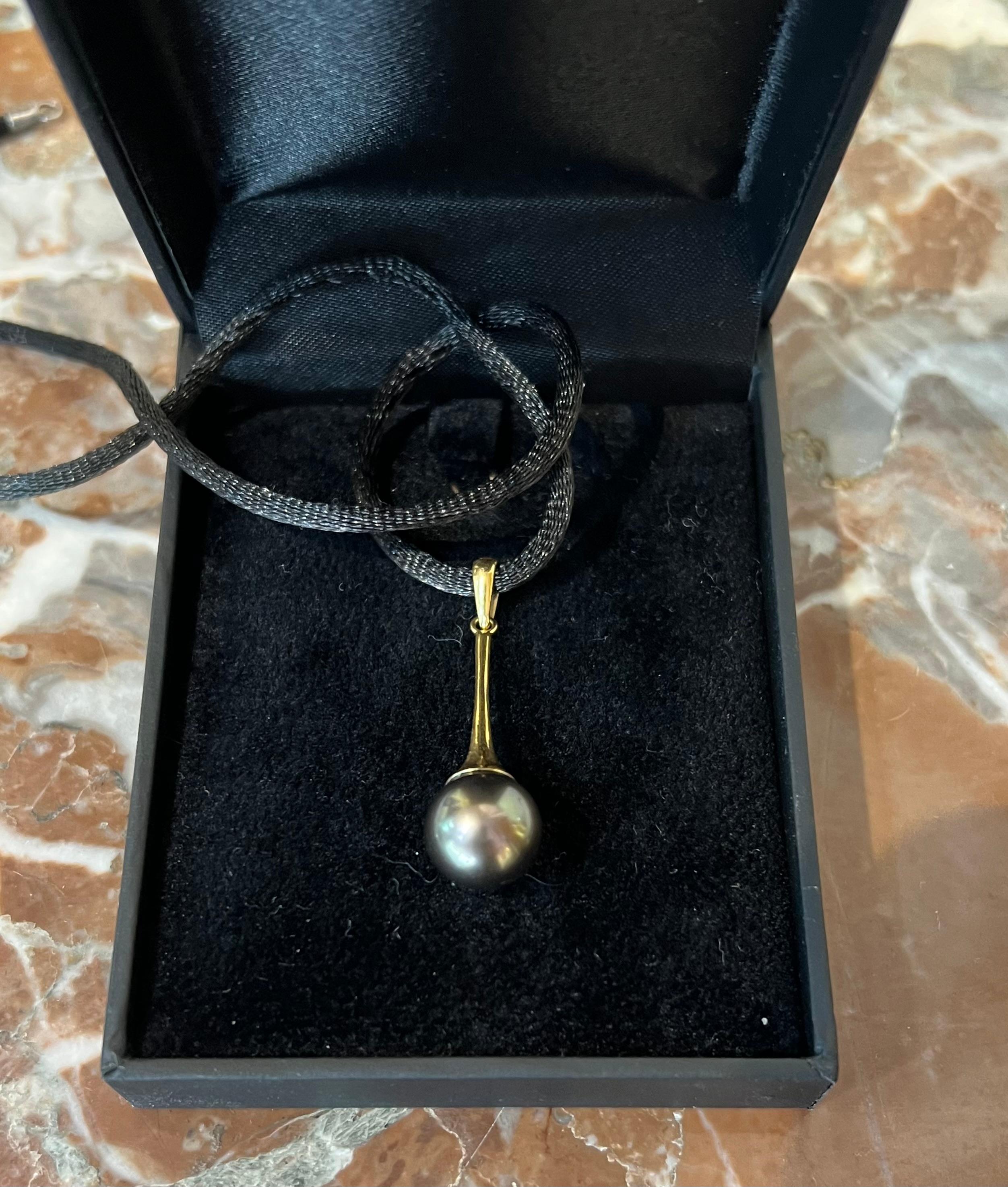 Tahiti-Perlen-Anhnger aus 18 Karat Gelbgold (Moderne)