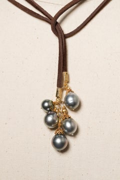 Collier Lariat en perles de Tahiti:: or 22K et cuir