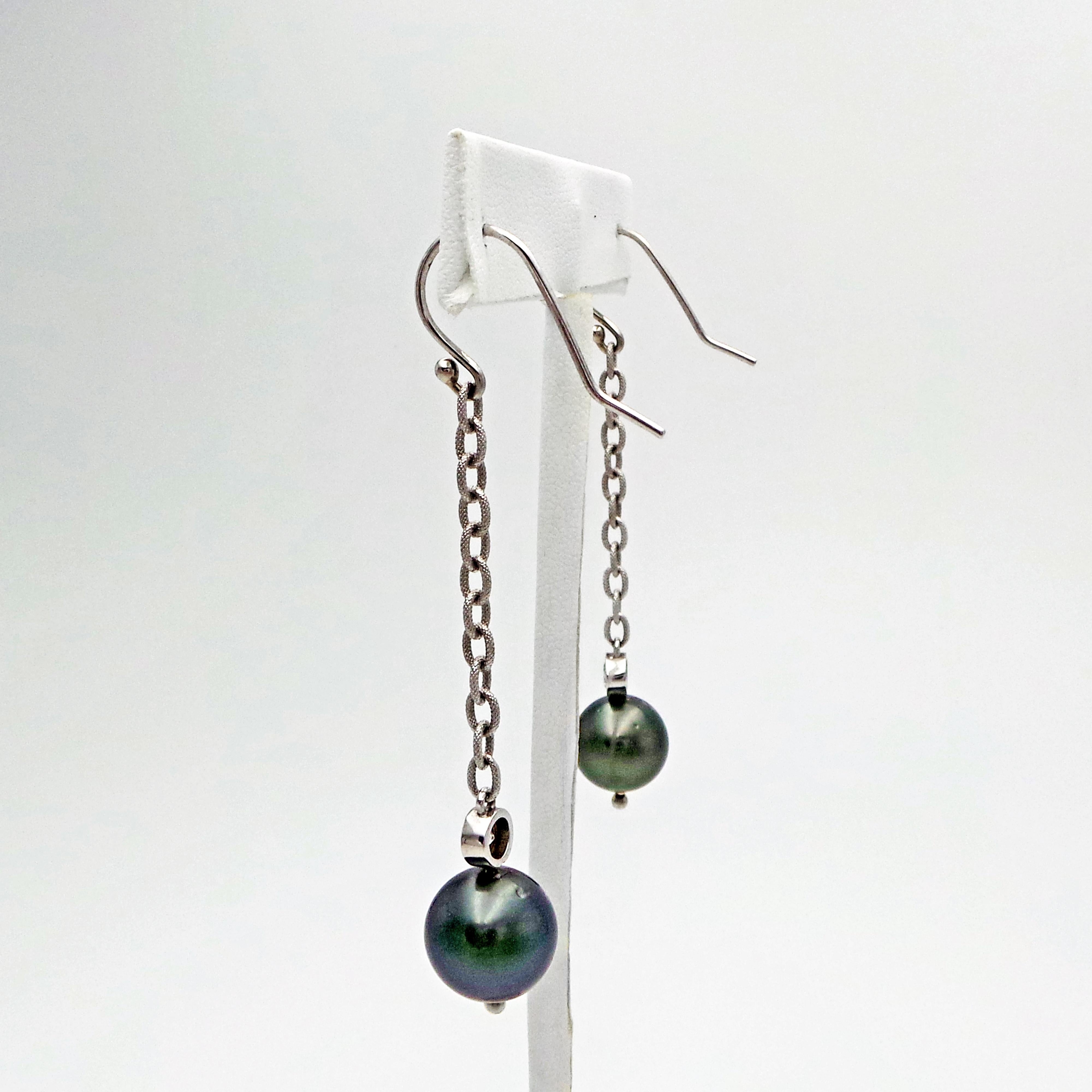 black pearl dangle earrings