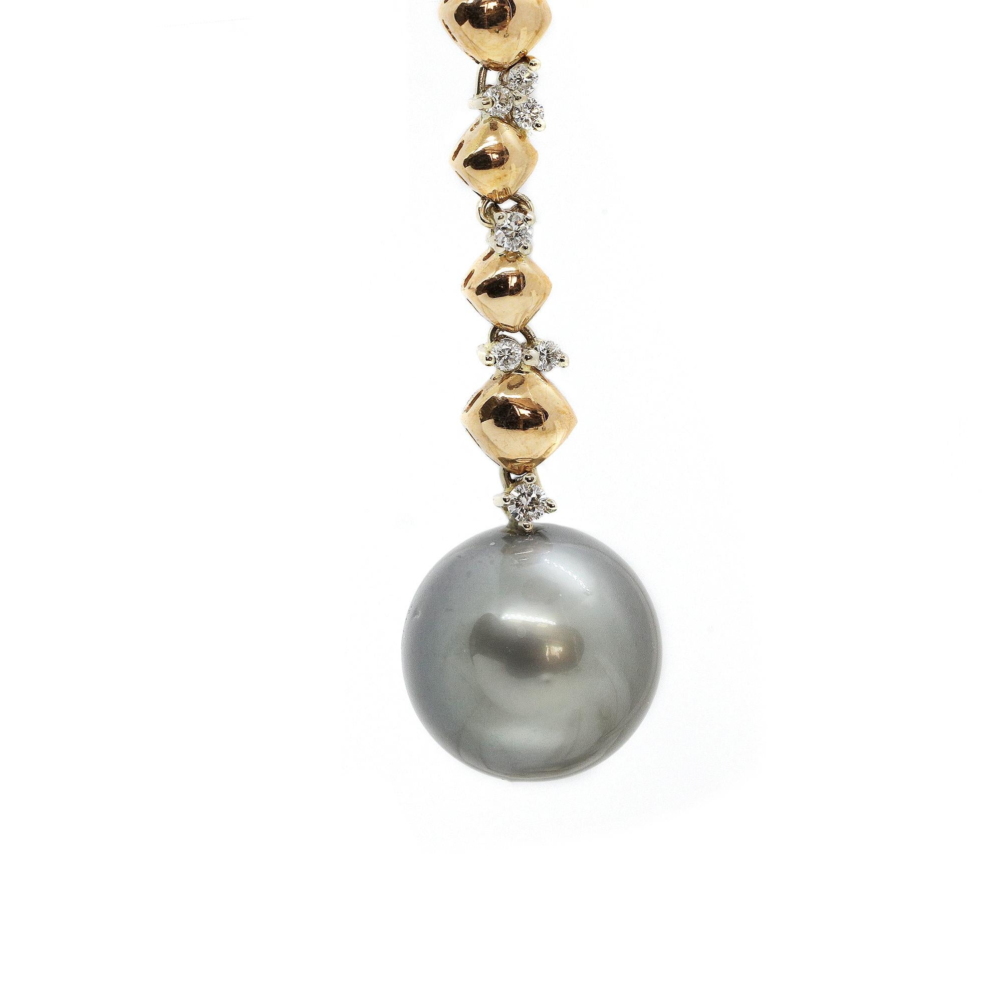 Tropfenohrringe aus 18 Karat Roségold mit Tahiti-Perlen und Diamanten, 21. Jahrhundert (Zeitgenössisch) im Angebot