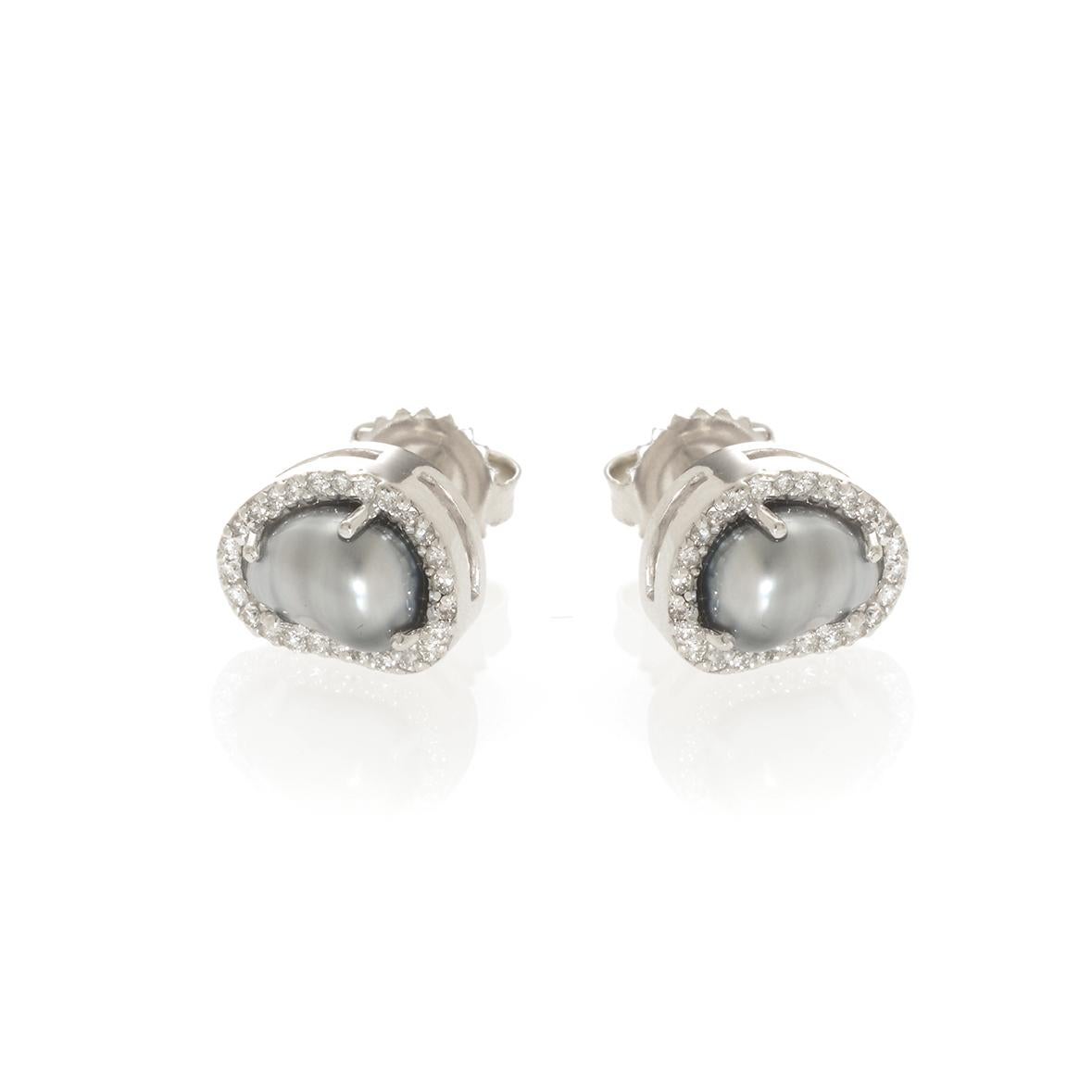 Tahitian Pearl and Diamond Earrings In New Condition In Houston, TX