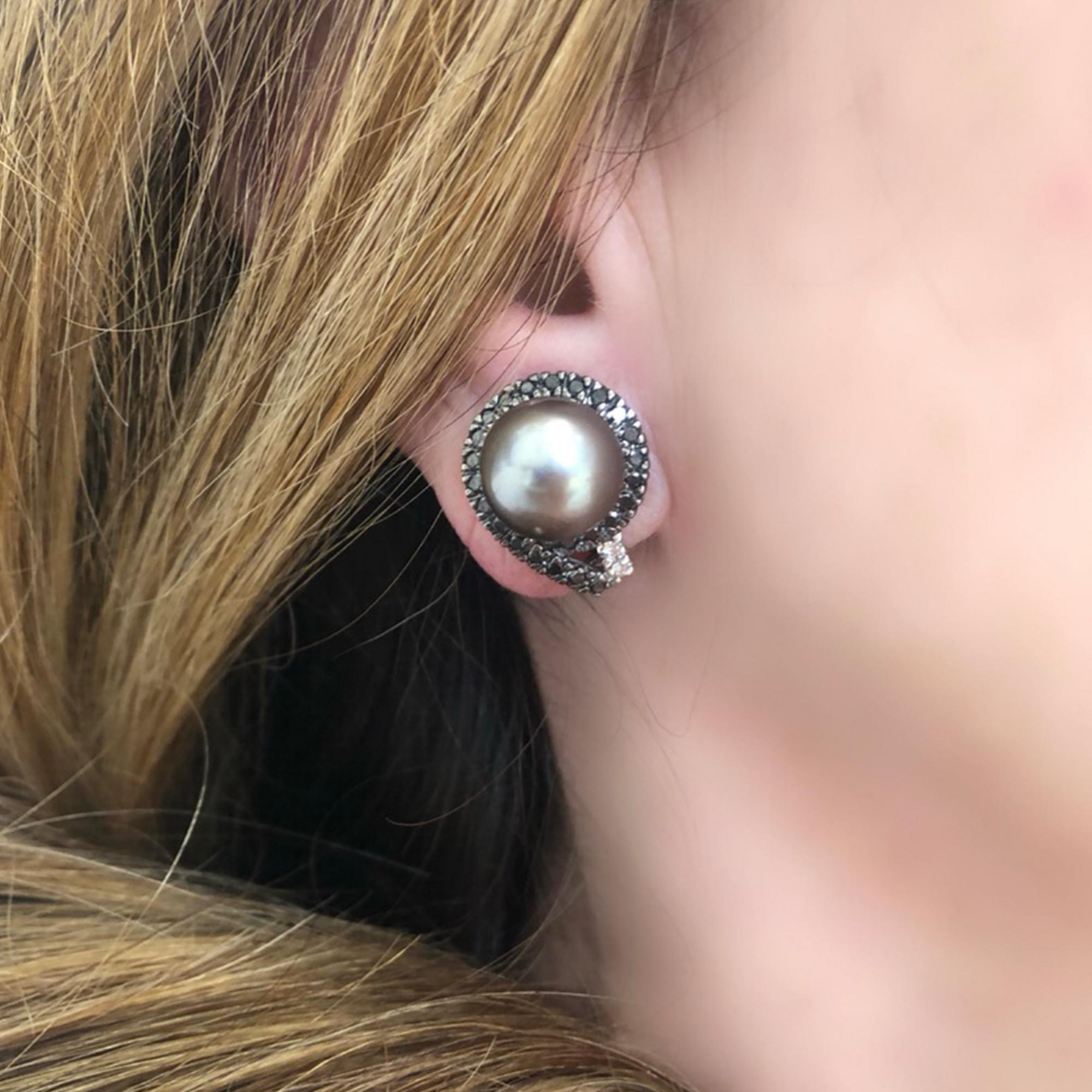 Tahitian Pearl, Black and White Diamond Clip on Earrings For Sale 1