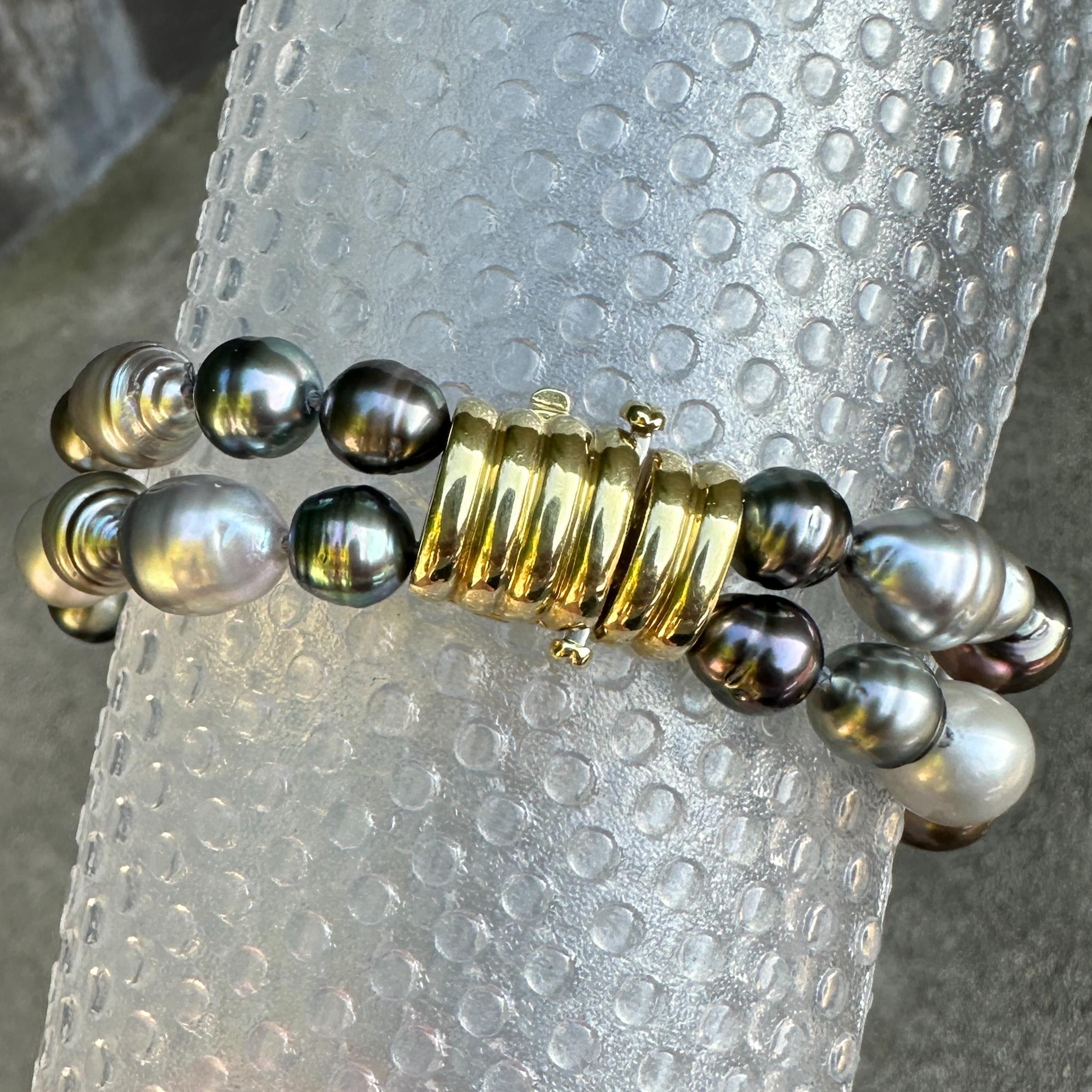 Men's Tahitian Pearl Bracelet with Mixed Sizes & Colors and 18K Gold Centerpiece For Sale