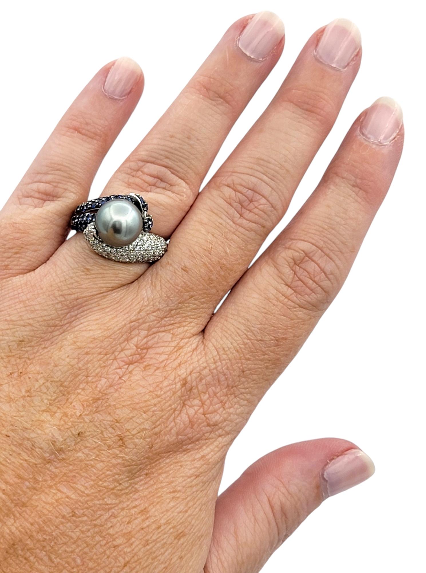 Anello bypass con perla di Tahiti, diamante e zaffiro in oro bianco 14 carati in vendita 3