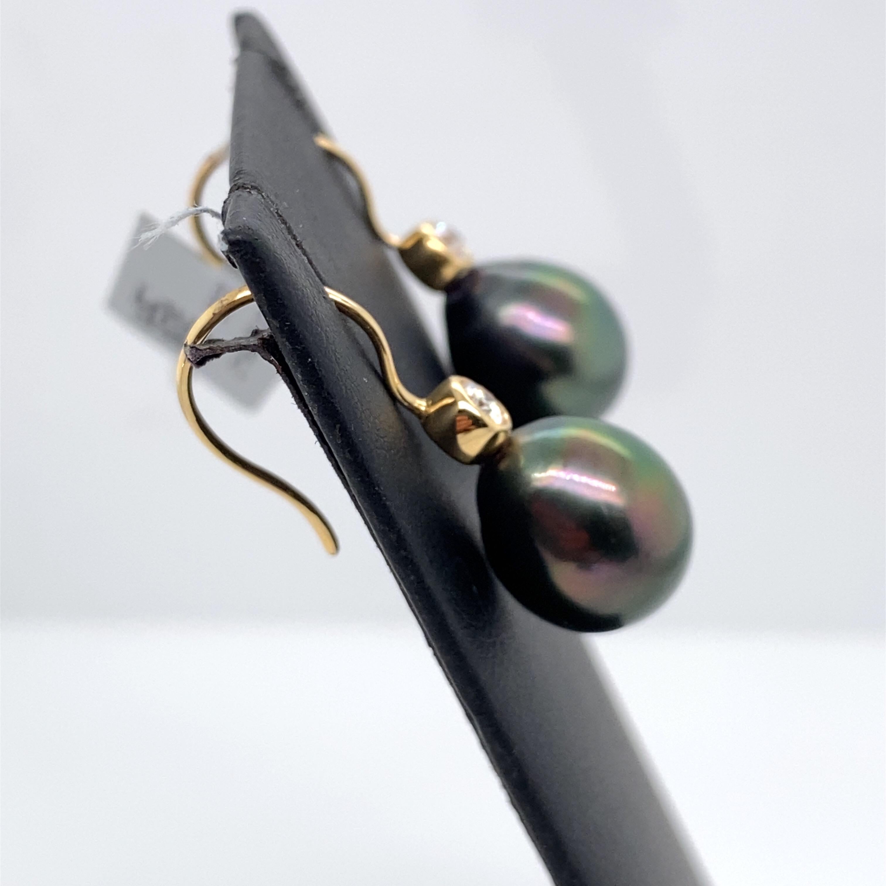 HARBOR D. Tahitian Pearl Diamond Drop Earrings 0.20 Carat 18 Karat Yellow Gold In New Condition For Sale In New York, NY