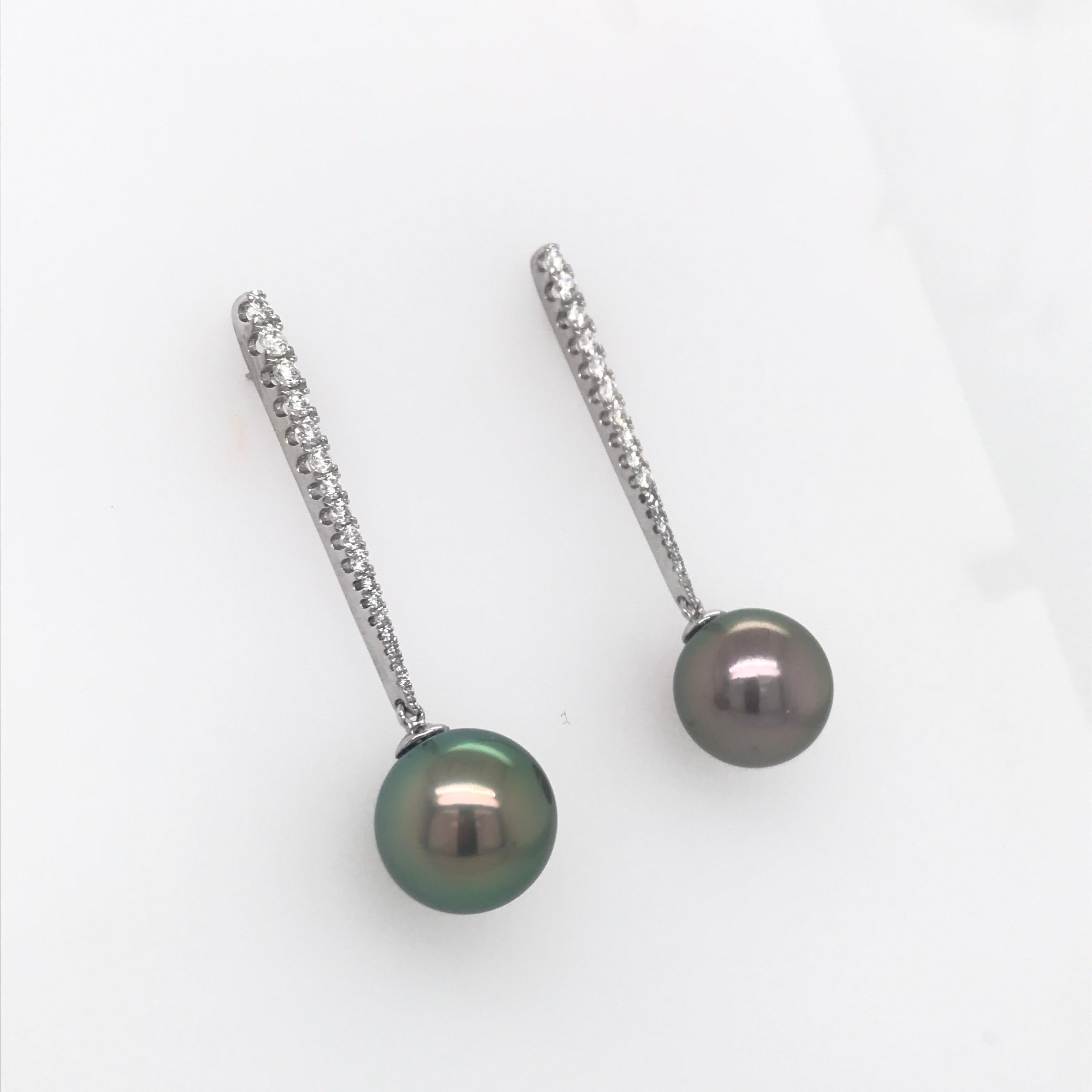 Tahitian Pearl Diamond Drop Earrings 0.43 Carat 18 Karat In New Condition For Sale In New York, NY