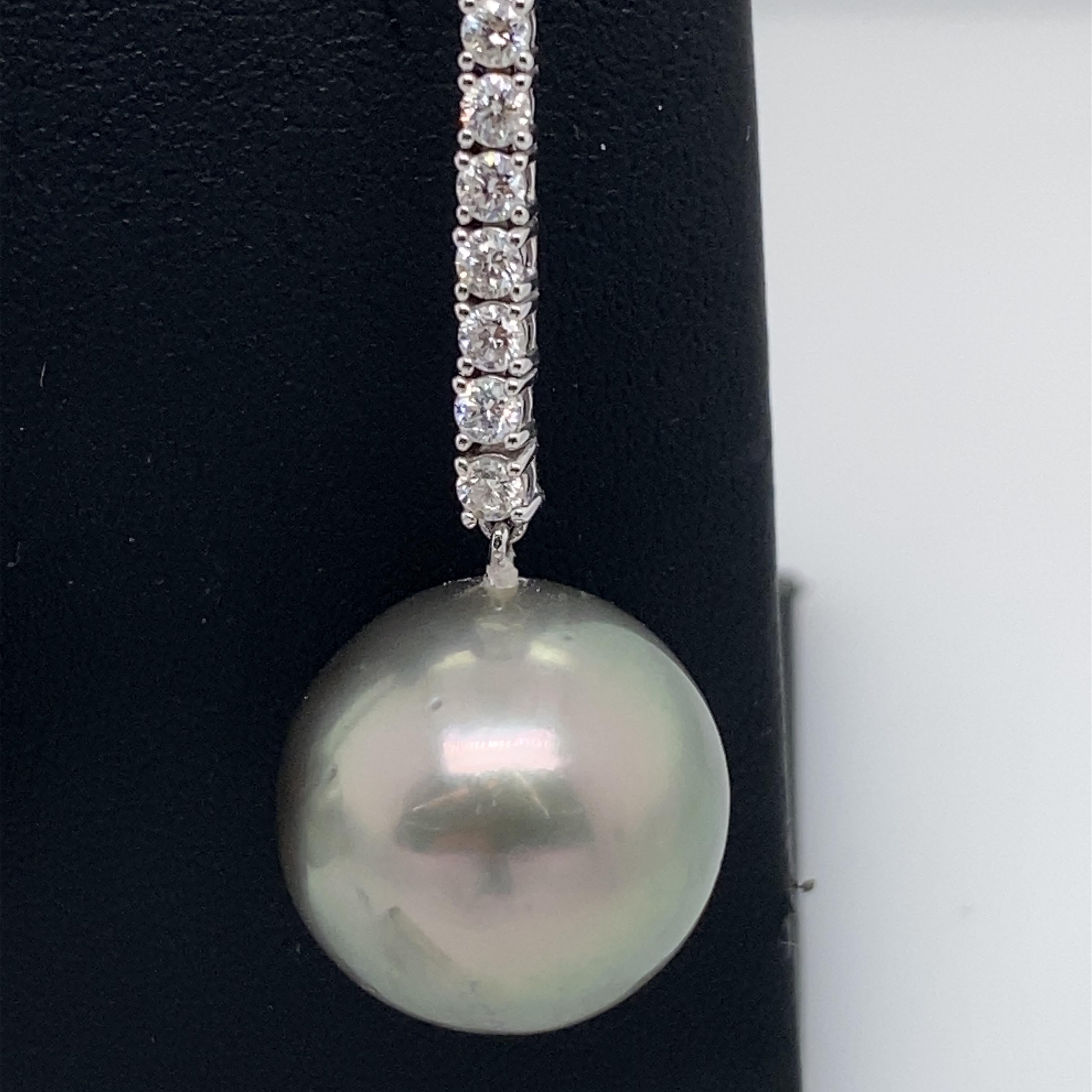 Contemporain HARBOR D. Pendants d'oreilles avec perles de Tahiti et diamants de 1,70 carat  en vente