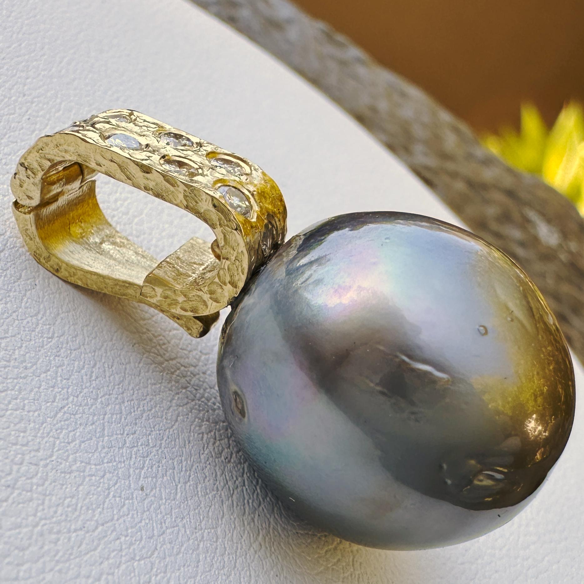 Tahitian Pearl & Diamond Enhancer in 18K Gold with 18