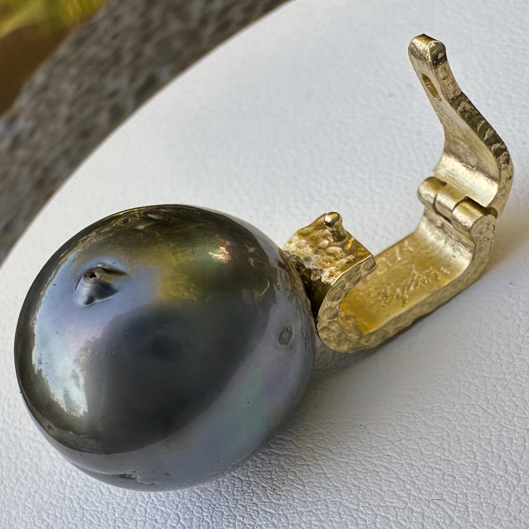 Tahitian Pearl & Diamond Enhancer in 18K Gold with 18