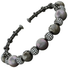 Pulsera de oro con perlas de Tahití y diamantes