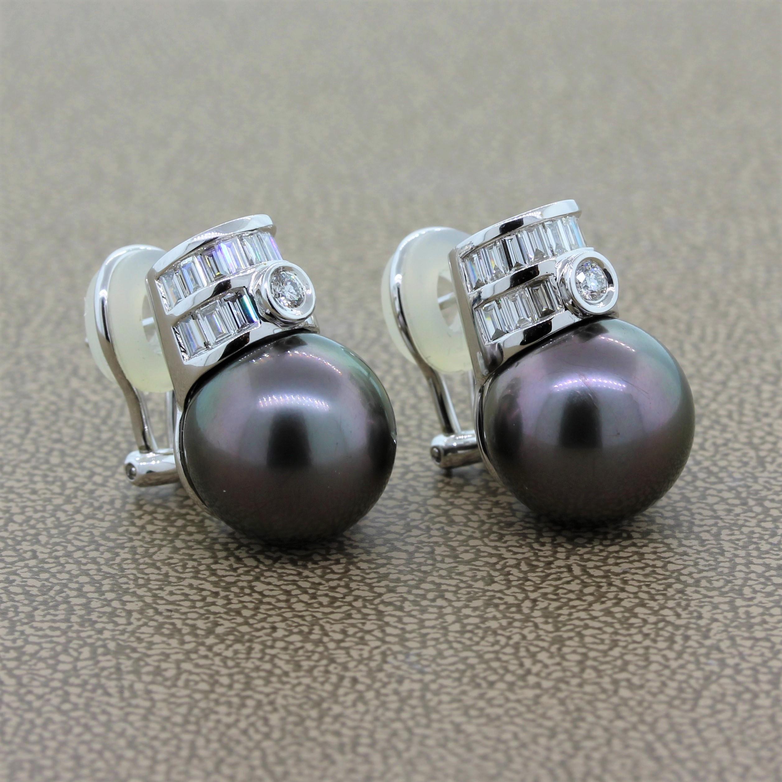 Tahitian Pearl Diamond Gold Earrings In New Condition In Beverly Hills, CA