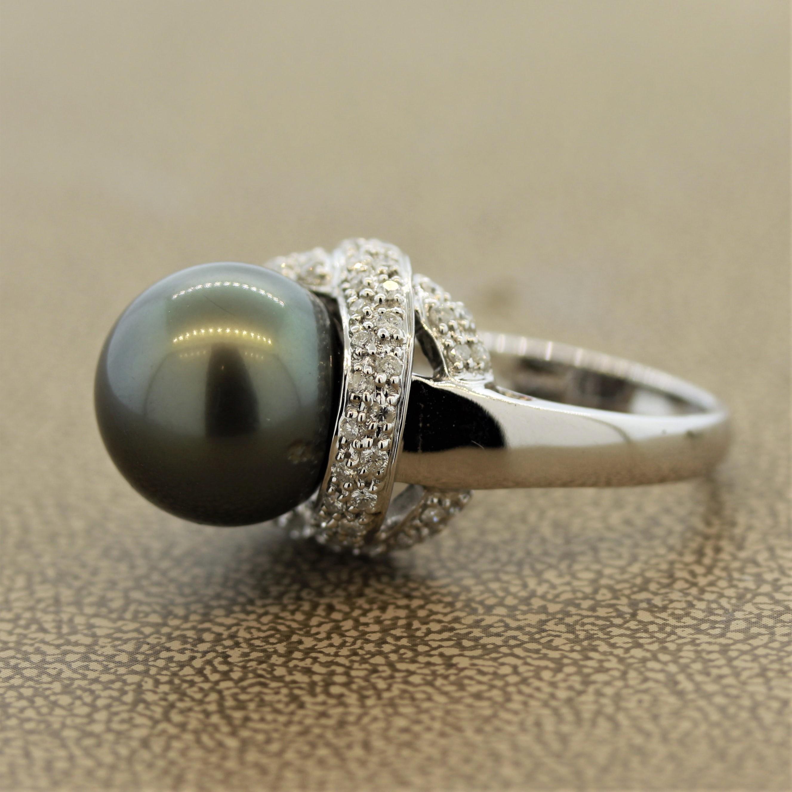 Round Cut Tahitian Pearl Diamond Gold Ring