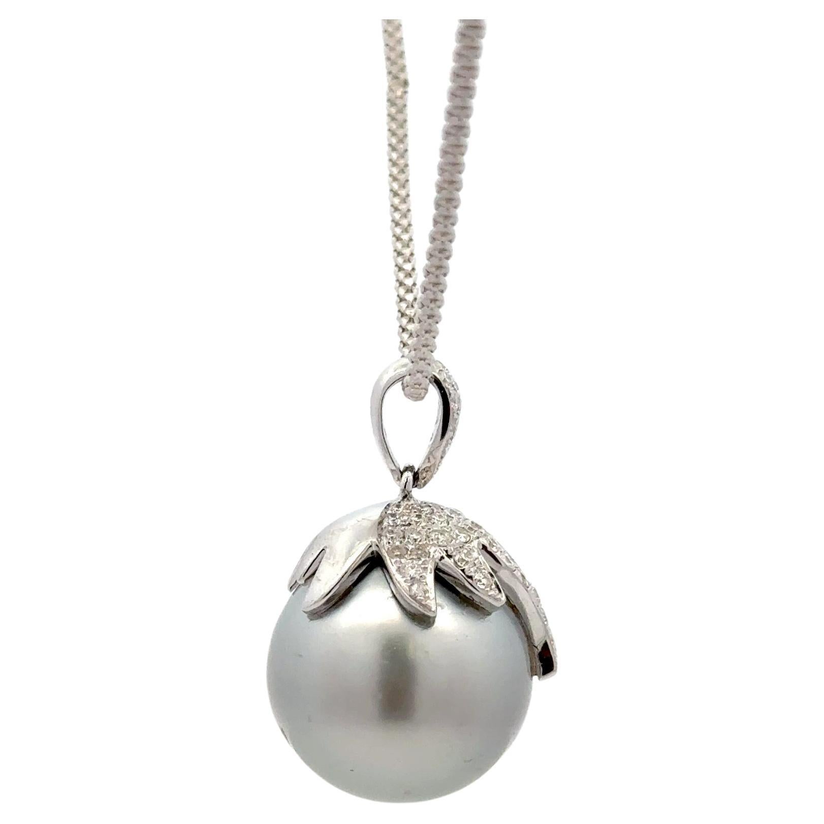 Contemporary Tahitian Pearl Diamond Pendant 0.83 Carats 15 MM 18 Karat White Gold G-H SI For Sale