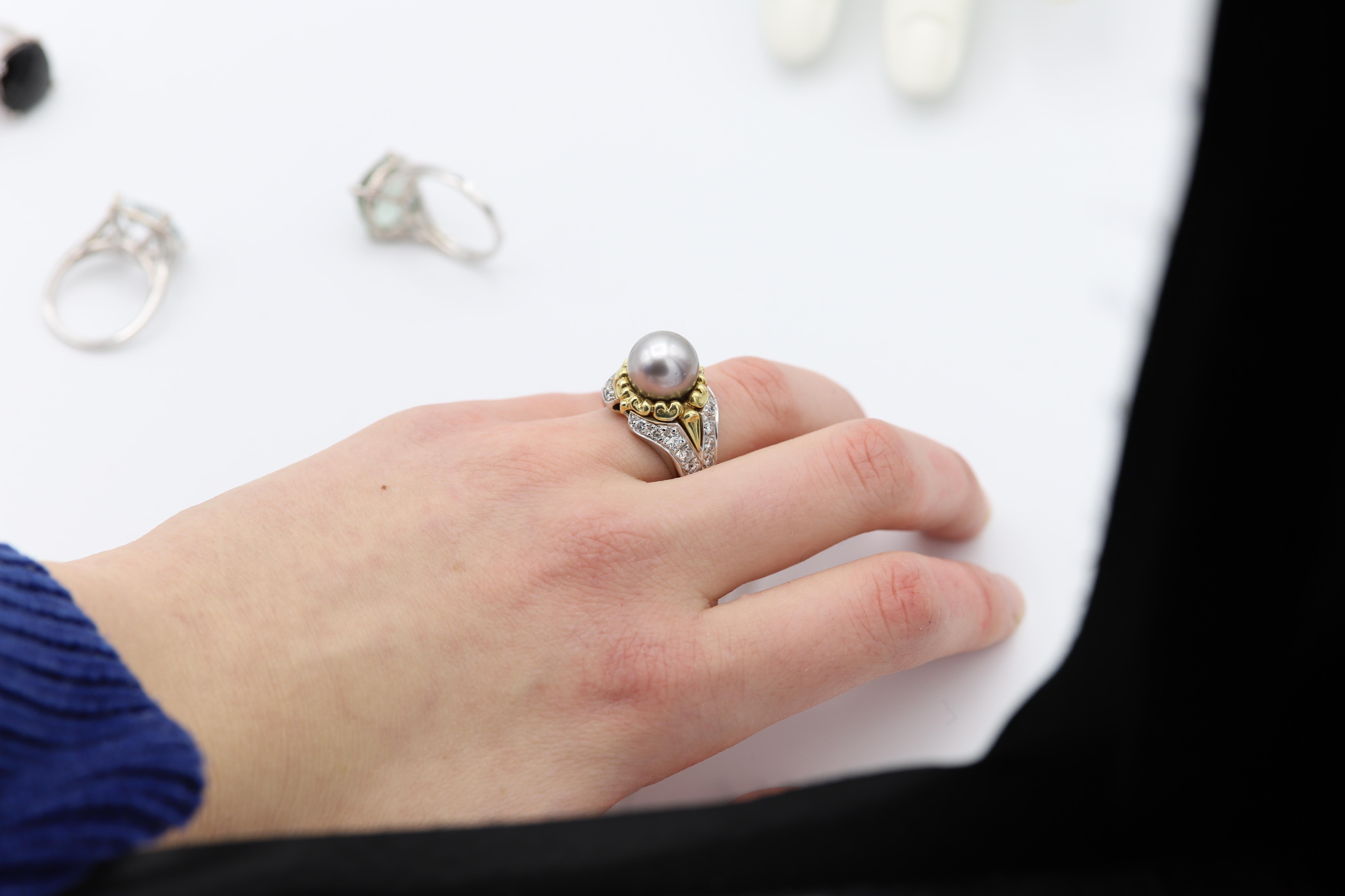 Tahitian Pearl & Diamond Ring 18 Karat Gold Tahitian Pearl Ring Two Tone Gold For Sale 2