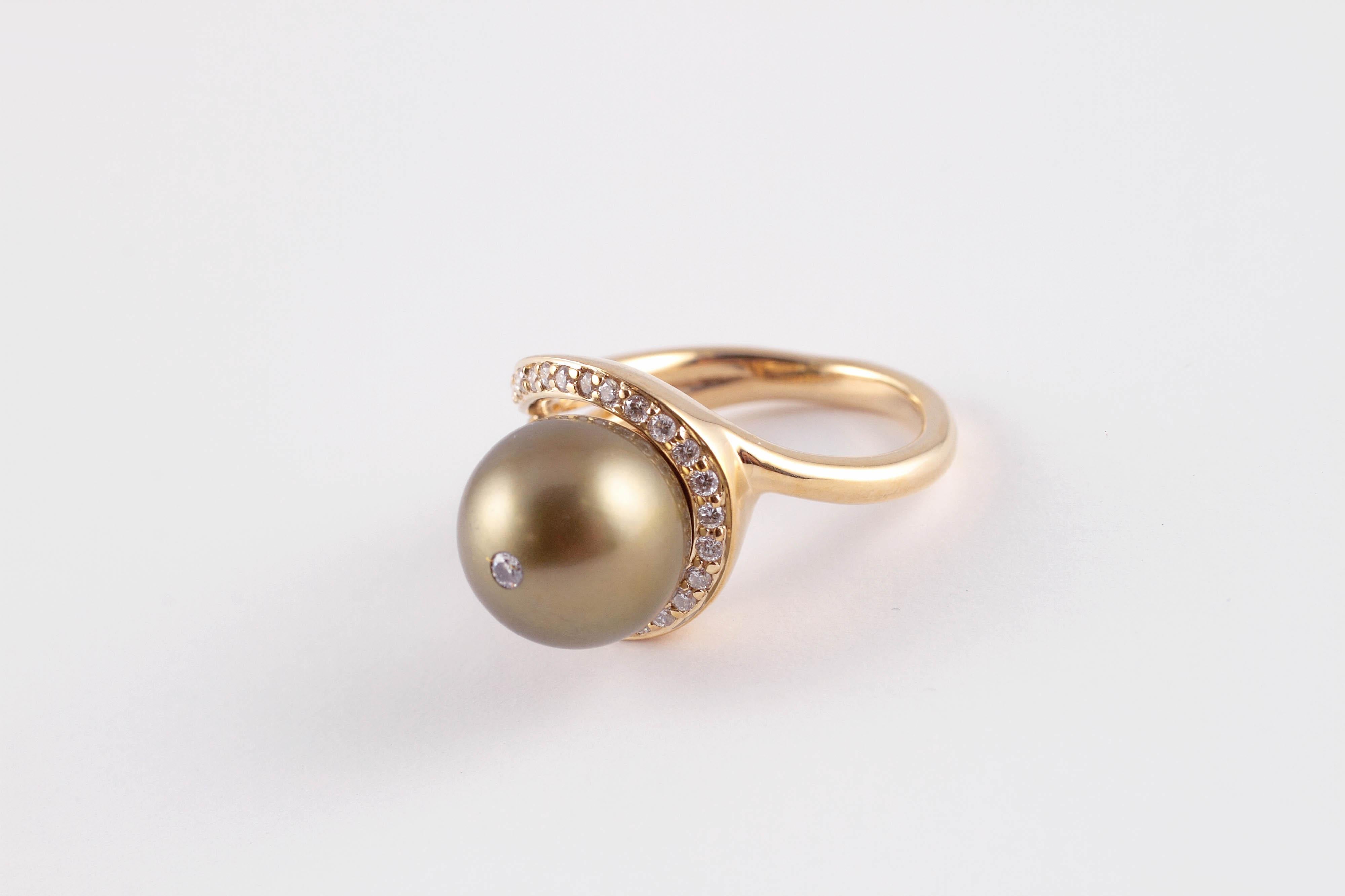 Taille ronde Bague en perle de Tahiti et diamant par Honora en vente