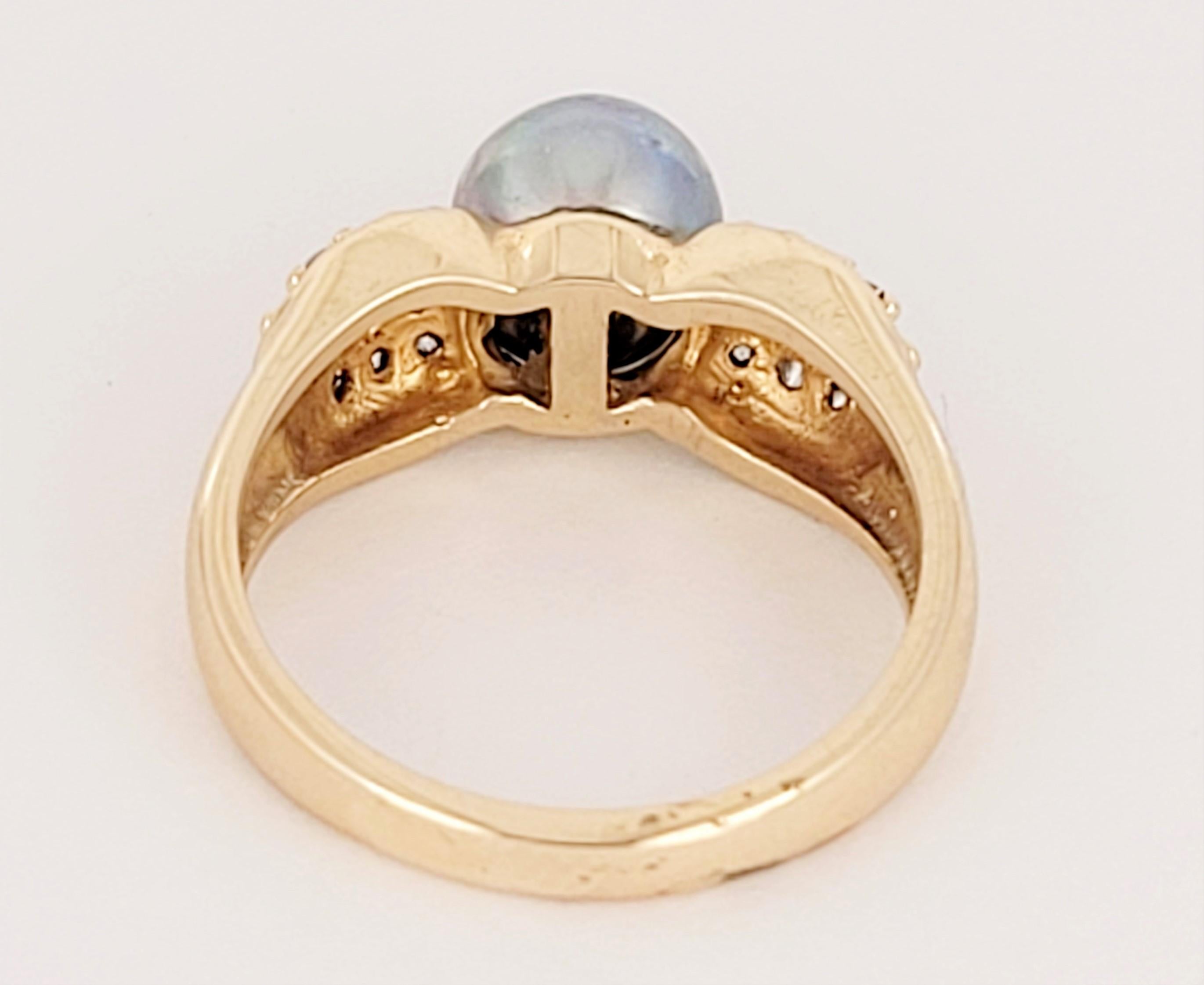 Tahitian Pearl & Diamond Ring In Excellent Condition For Sale In New York, NY