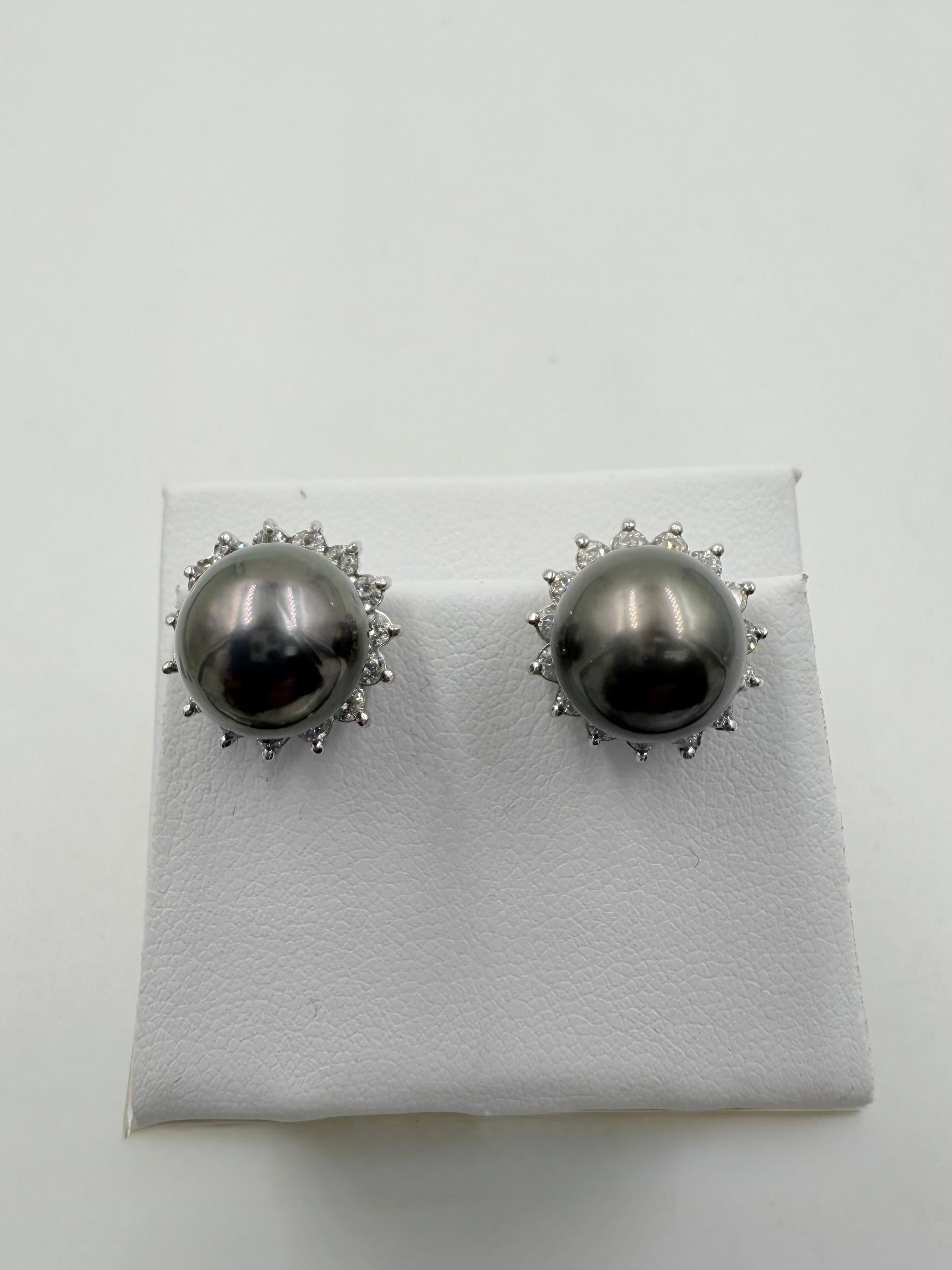 Boucles d'oreilles or blanc diamant perle de Tahiti en vente 5