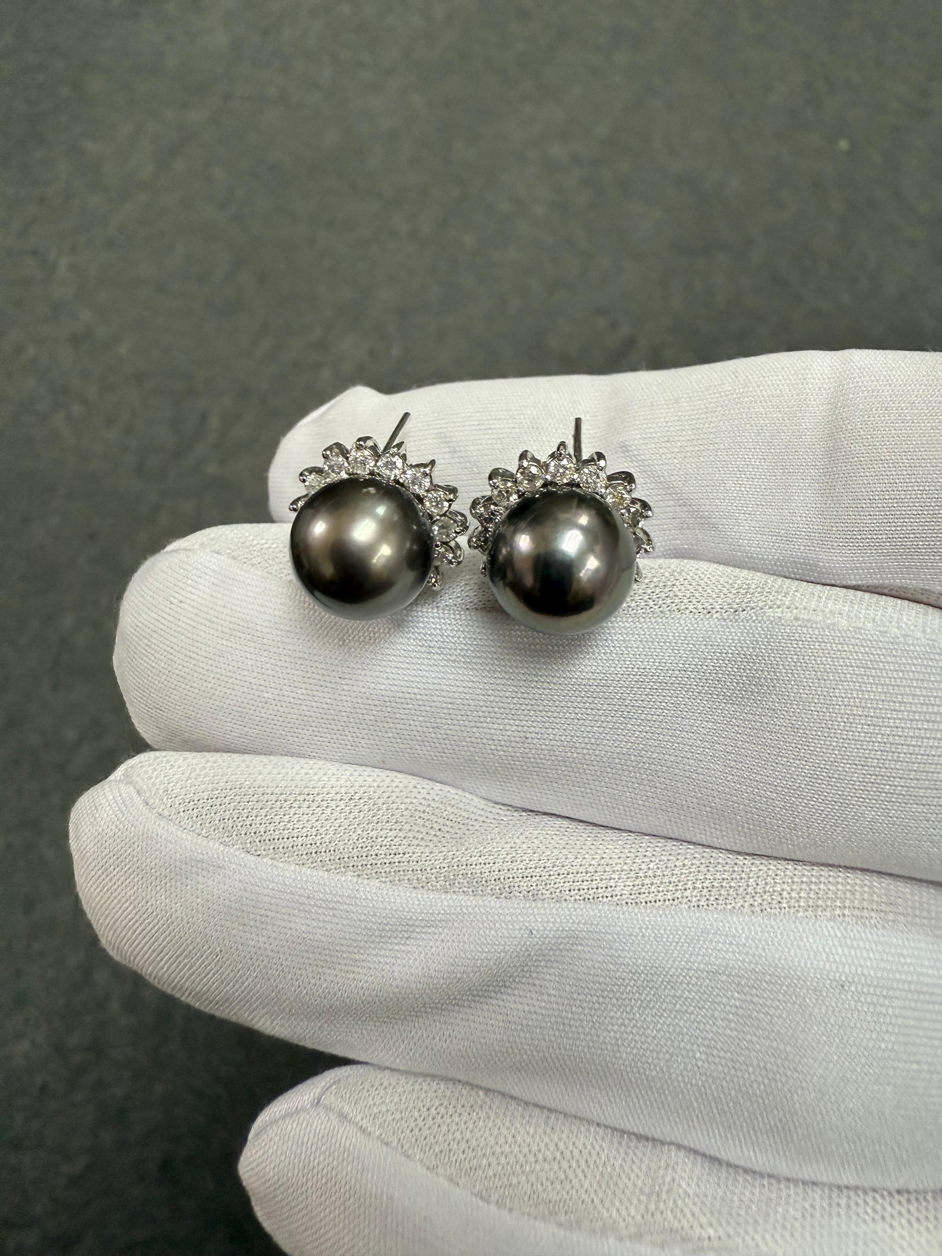Boucles d'oreilles or blanc diamant perle de Tahiti en vente 2