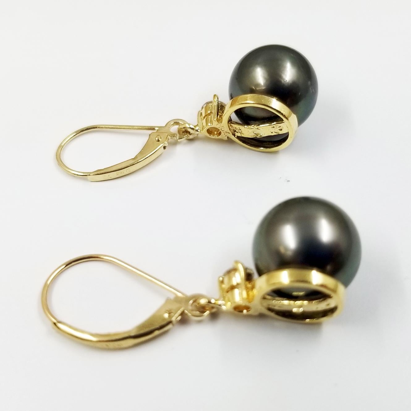 Tahitian Pearl Drop Earrings In Good Condition In Coral Gables, FL