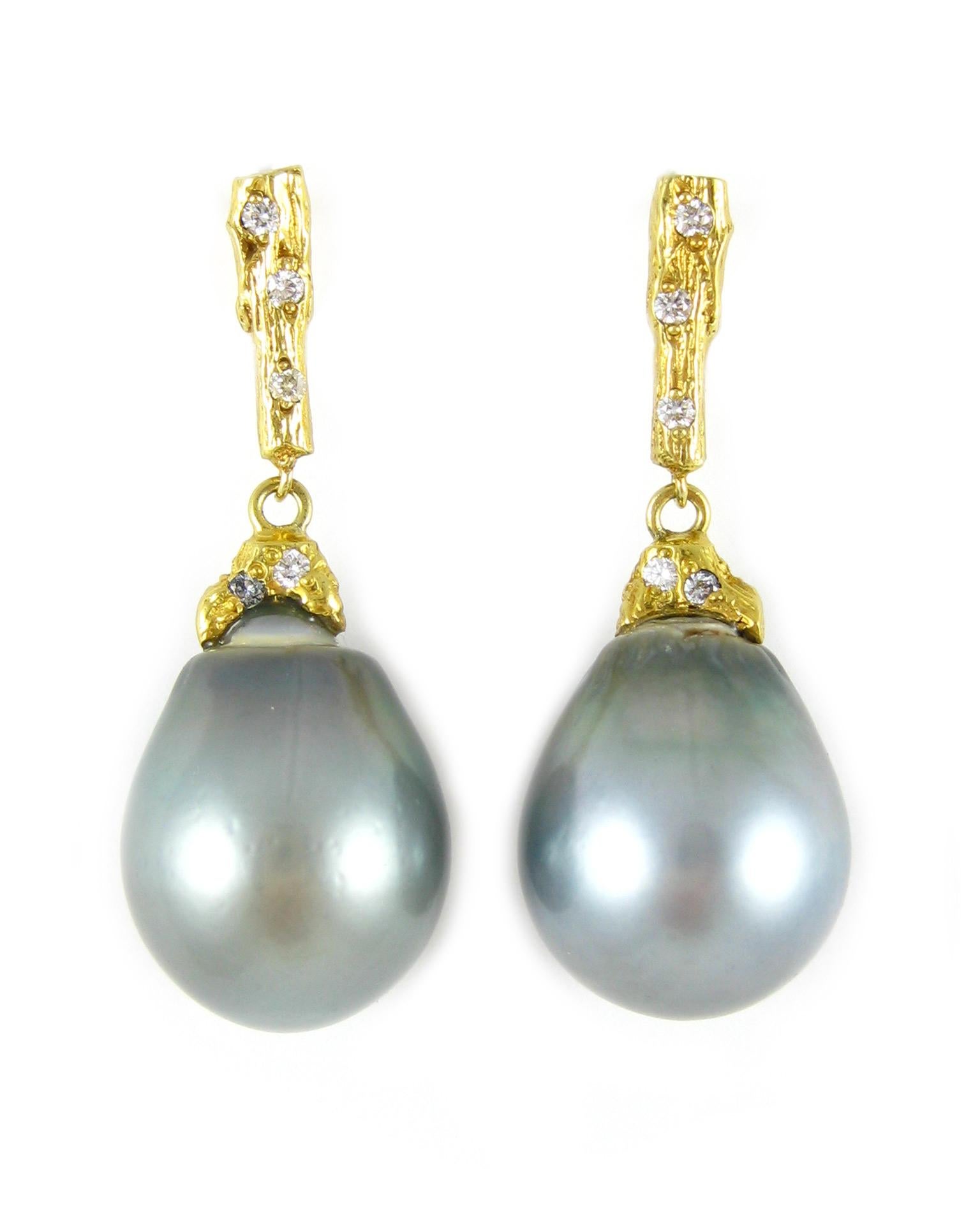 Contemporary Tahitian Pearl Earrings in Yellow Gold with Diamonds For Sale