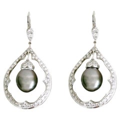 Boucles d'oreilles en diamant de style « French Back Hoop » avec perles de Tahiti