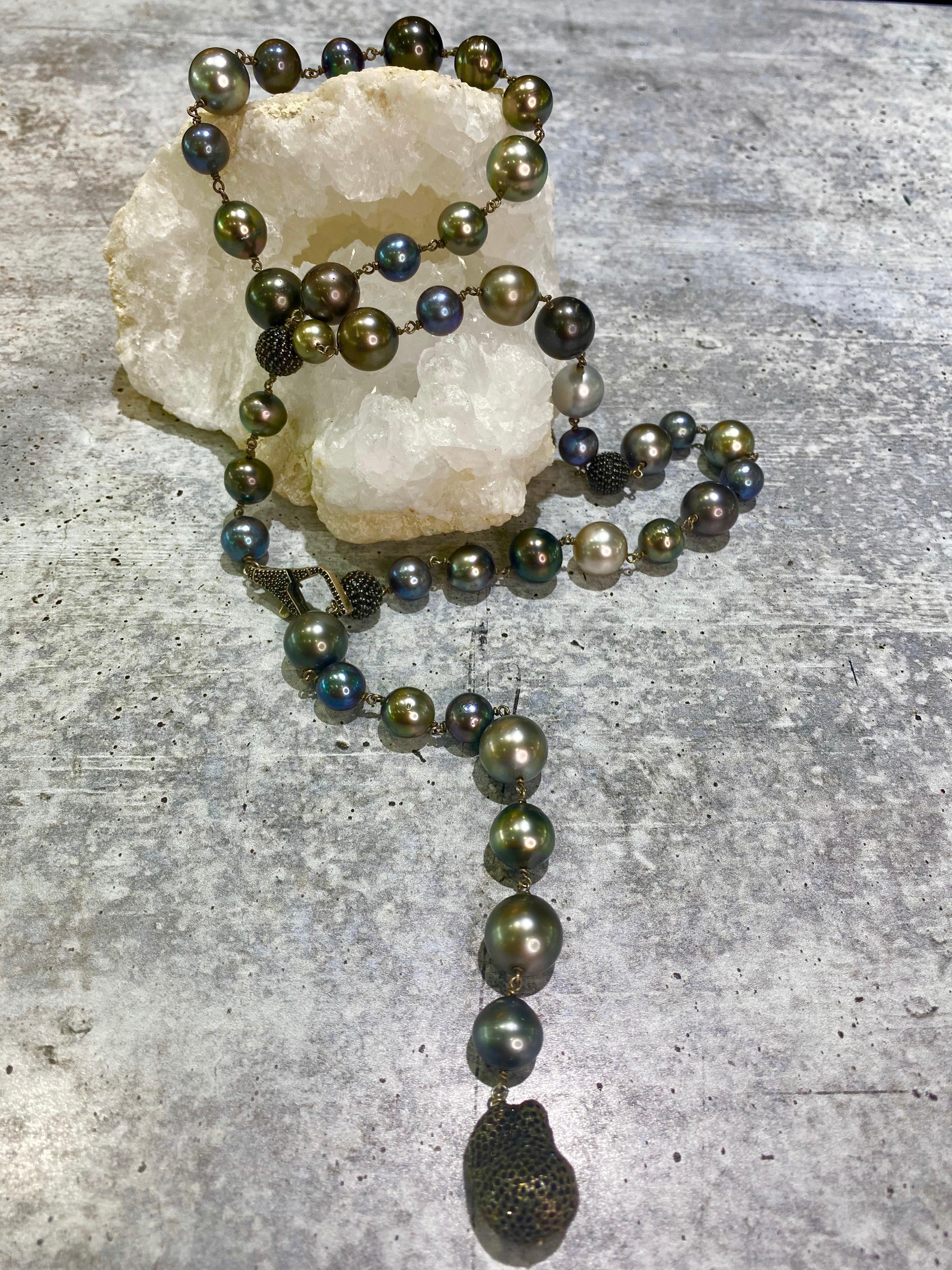 Uncut Tahitian Pearl Lariat Style Necklace with Black Spinel Beads For Sale