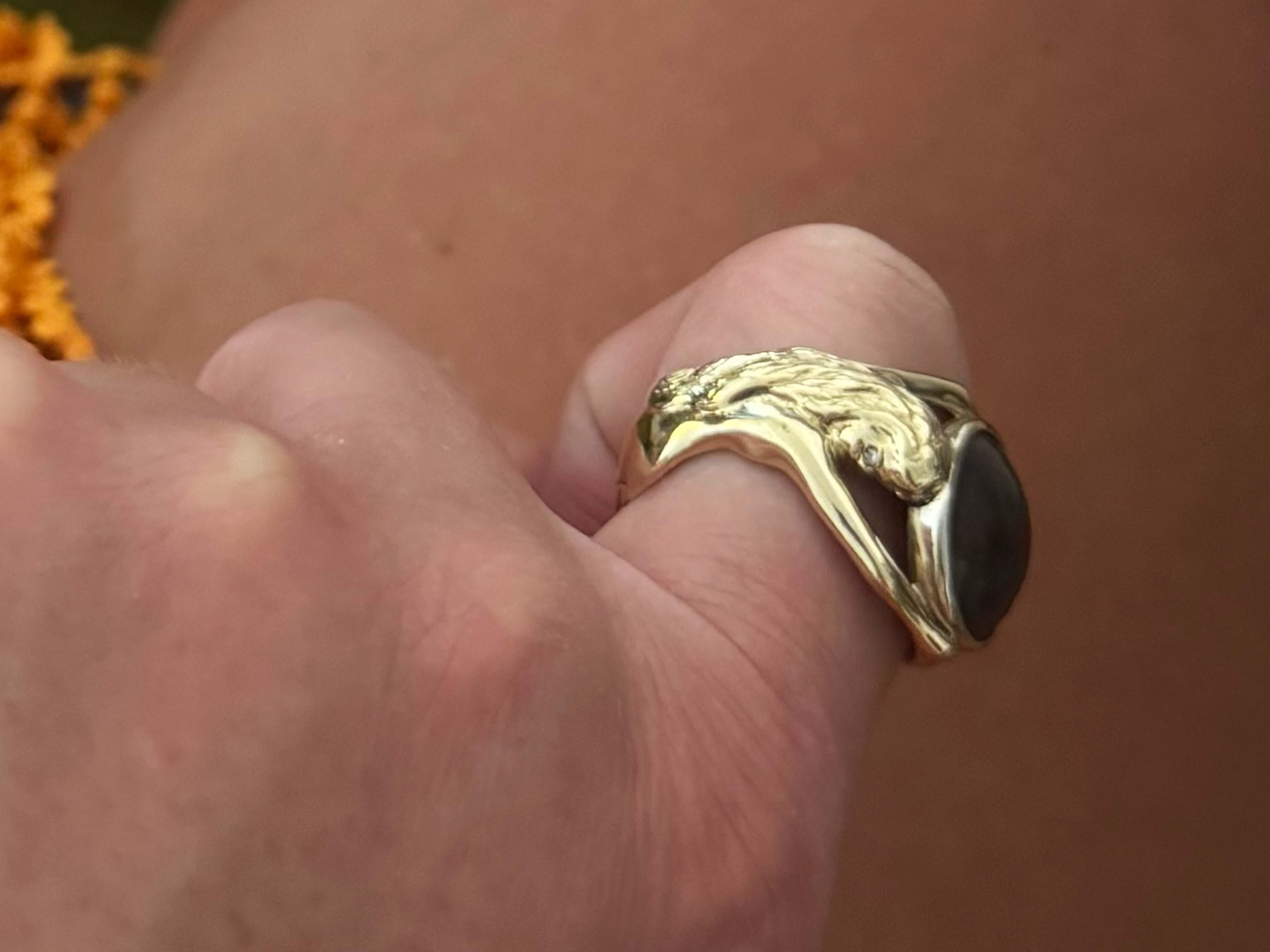 Taille ronde Bague œil de sirène en or jaune 14K avec perle de Tahiti et diamant en vente