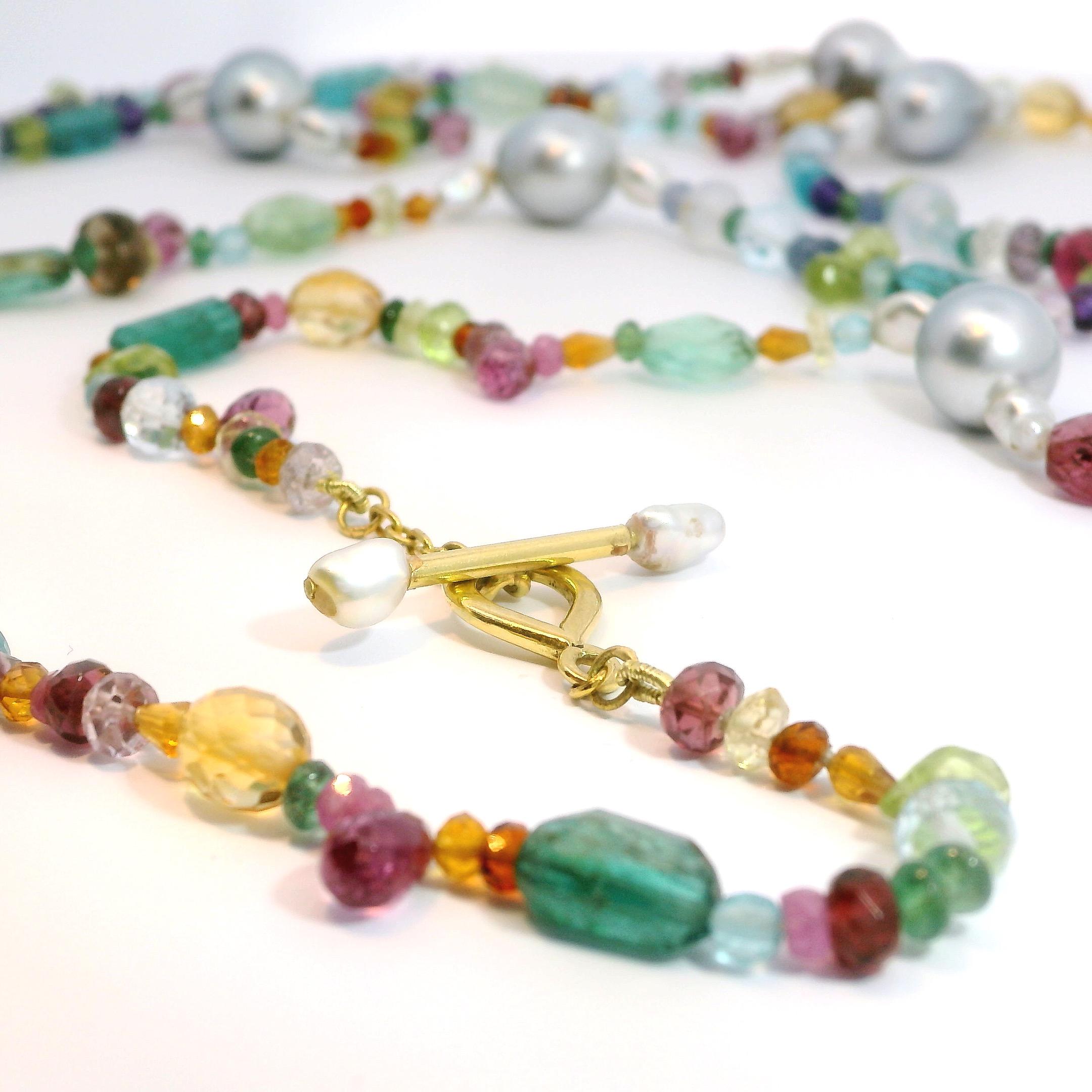 Collana di perle tahitiane multicolore con perline lunghe e chiusura a 18 carati, Lynn Kathyrn Miller in vendita 3