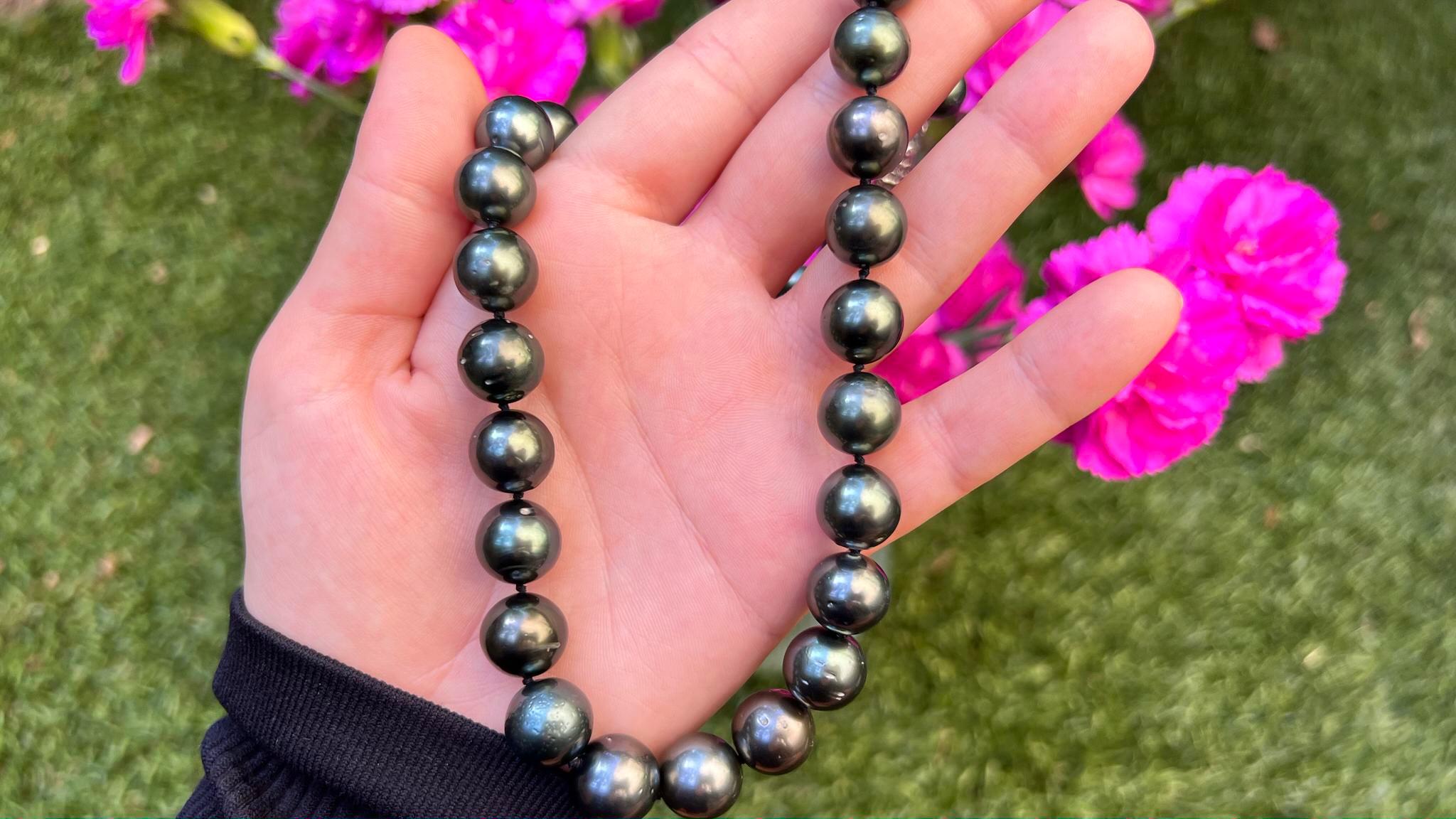 Collier de perles de Tahiti 11 mm-13 mm en or 14 carats 18 pouces 2