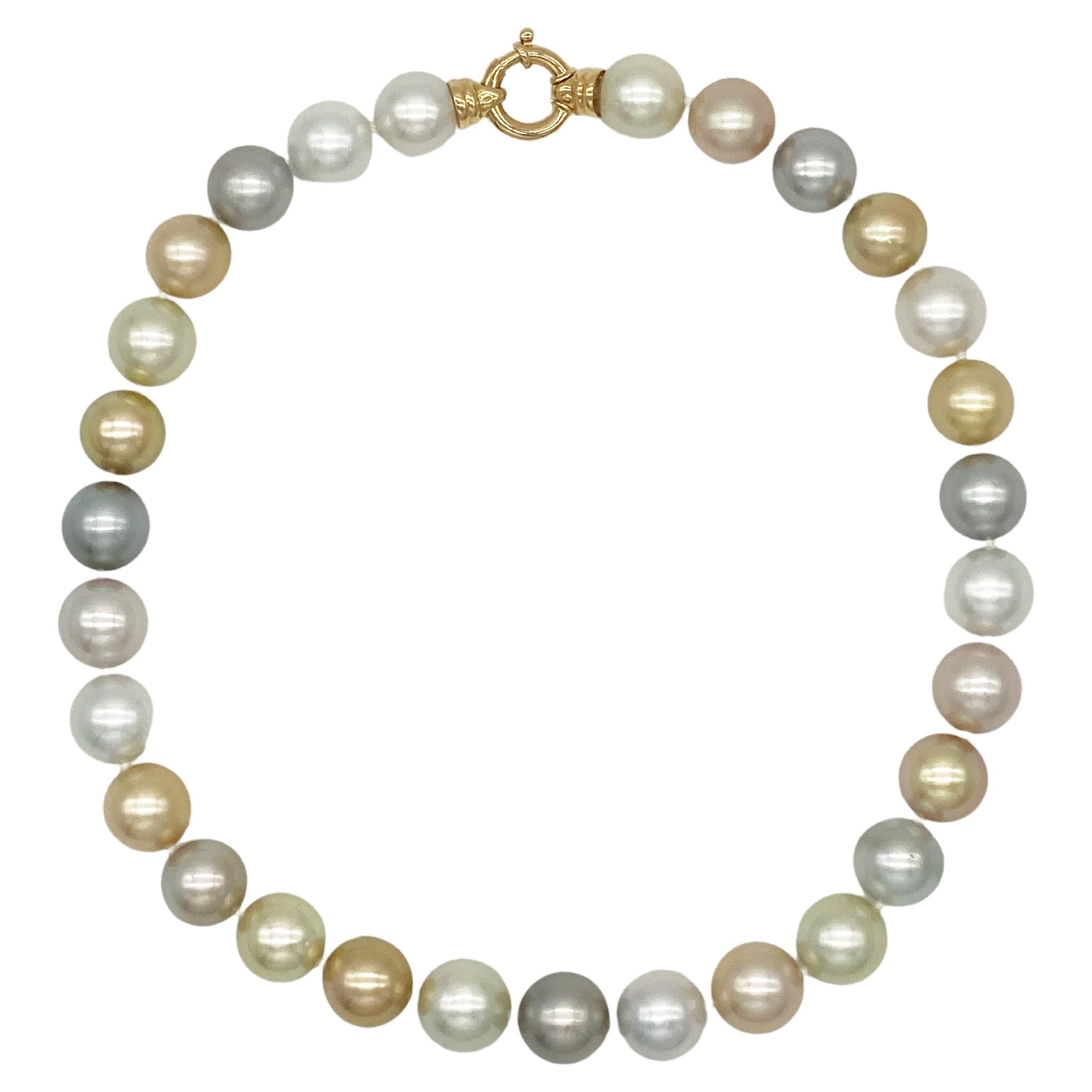 Tahitian Pearl Necklace 18K Yellow Gold