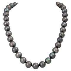 Tahitian Pearl Necklace, 37 Cultured Pearls