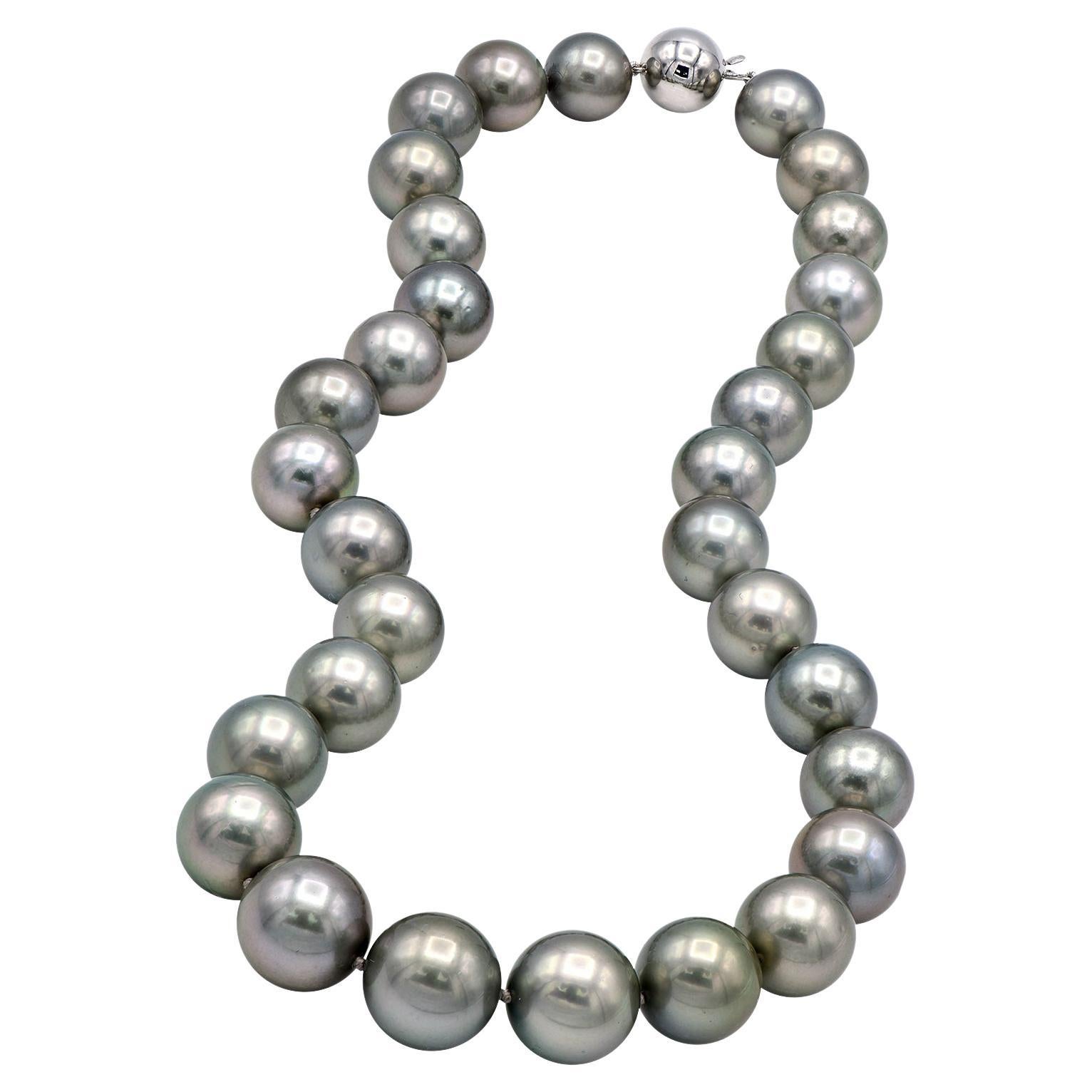 Tahitian Pearl Necklace For Sale