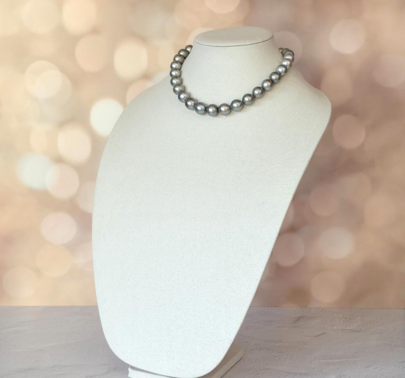 Tahiti-Perlenkette mit Verschluss aus 14 Karat Weißgold im Angebot 3