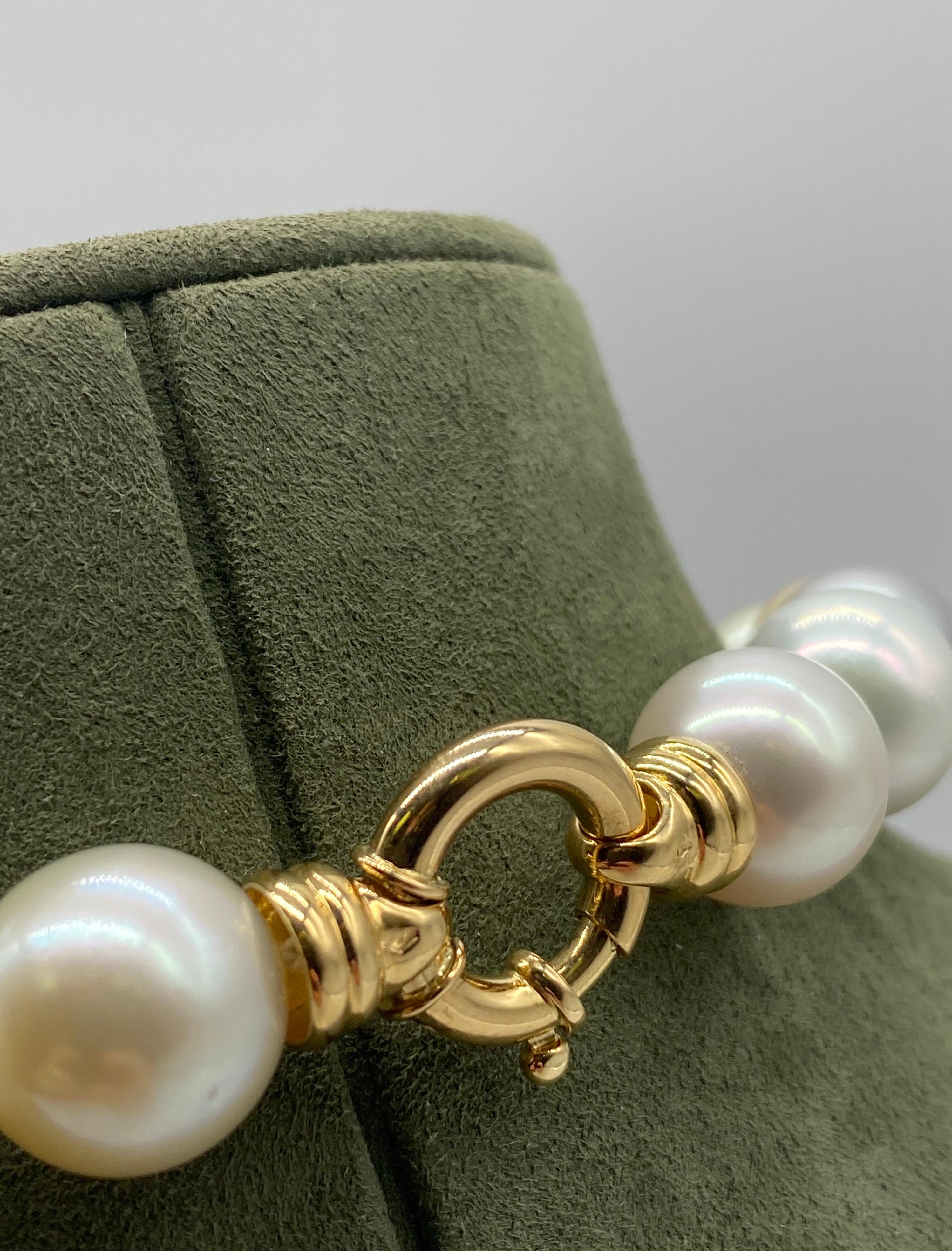 Collier de perles de Tahiti en or jaune 18 carats AAA Pour femmes en vente