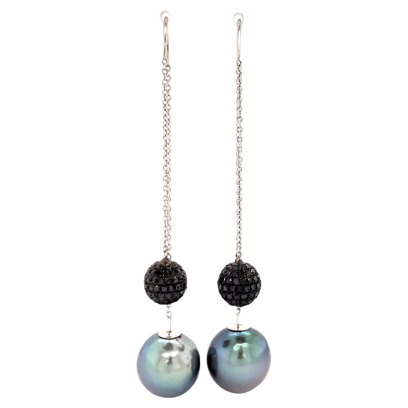 Tahitian Pearl & Pave Diamond Dangle Earring Made in 18k Gold For Sale