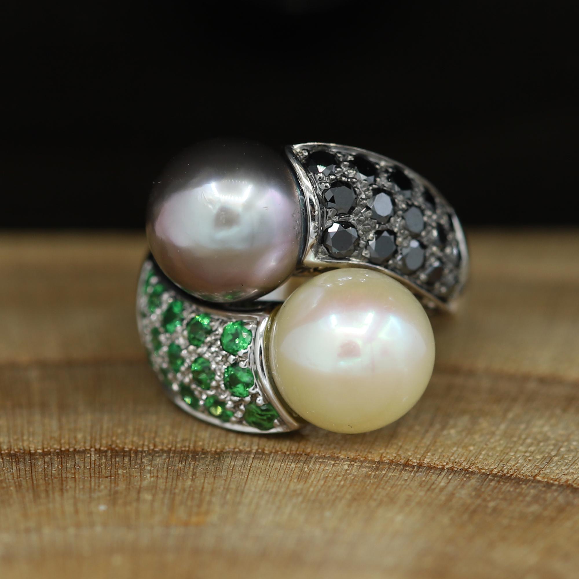 Women's or Men's Tahitian Pearl Ring 18 Karat White Gold Tahitian and South Sea Double Pearl Ring For Sale
