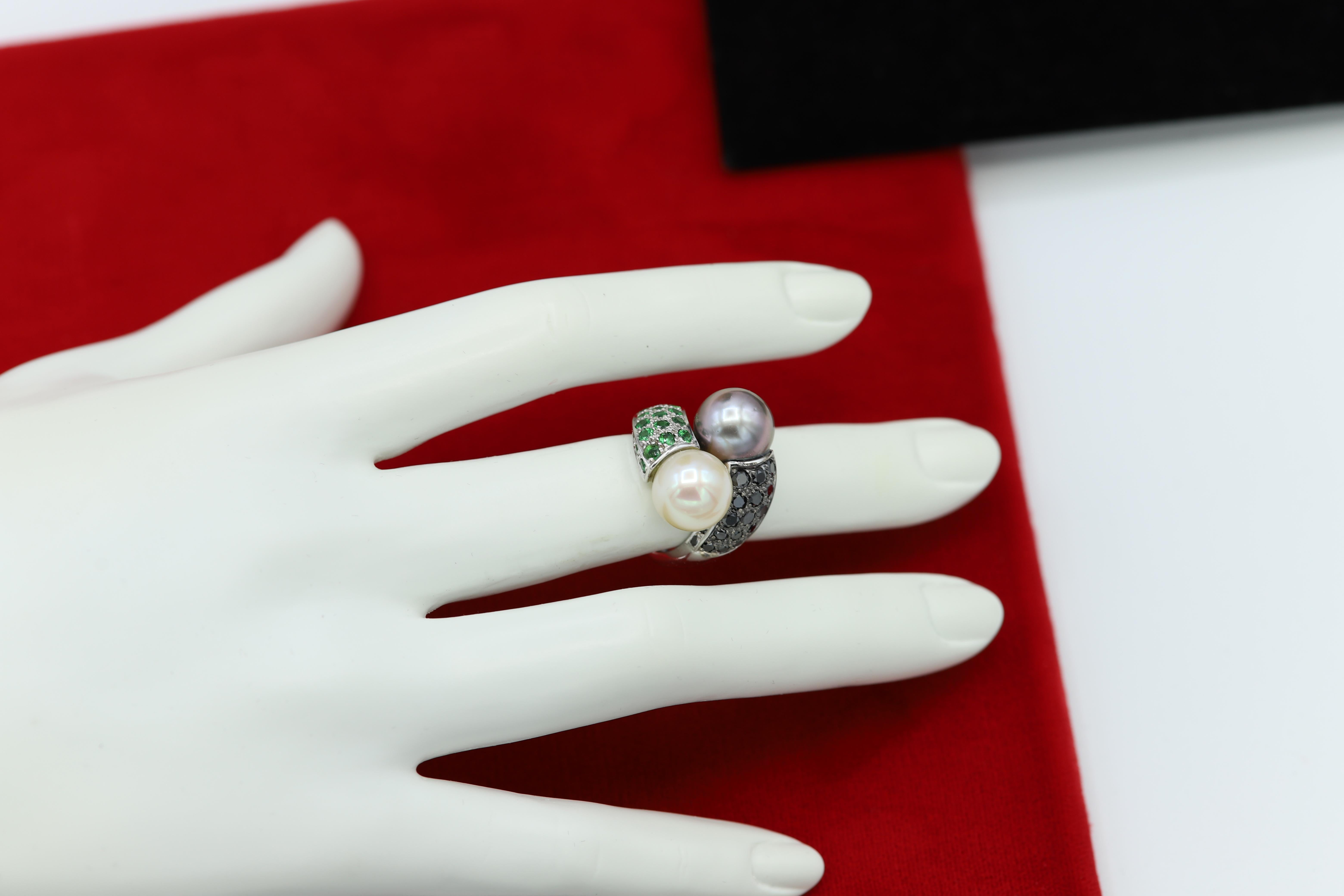 Tahitian Pearl Ring 18 Karat White Gold Tahitian and South Sea Double Pearl Ring For Sale 2