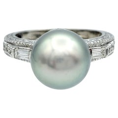 Bague en platine avec diamants baguettes et ronds de Tahiti
