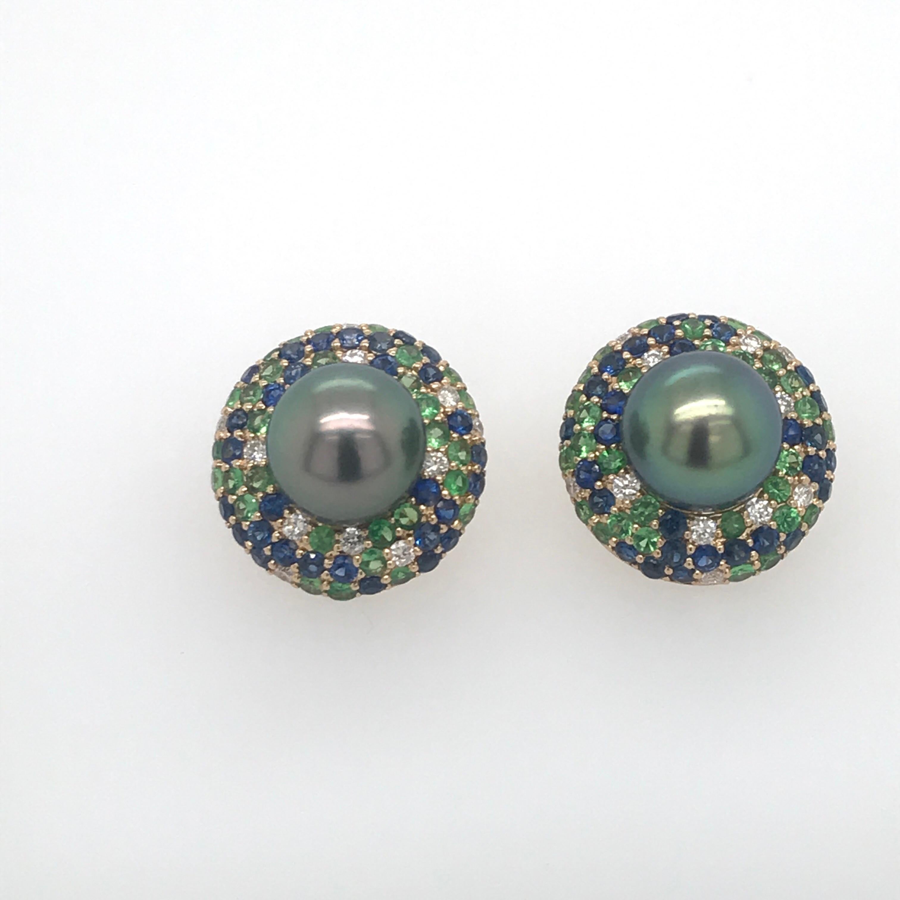 Tahitian Pearl Sapphire and Diamond Earrings 3.87 Carats 18 Karat In New Condition For Sale In New York, NY
