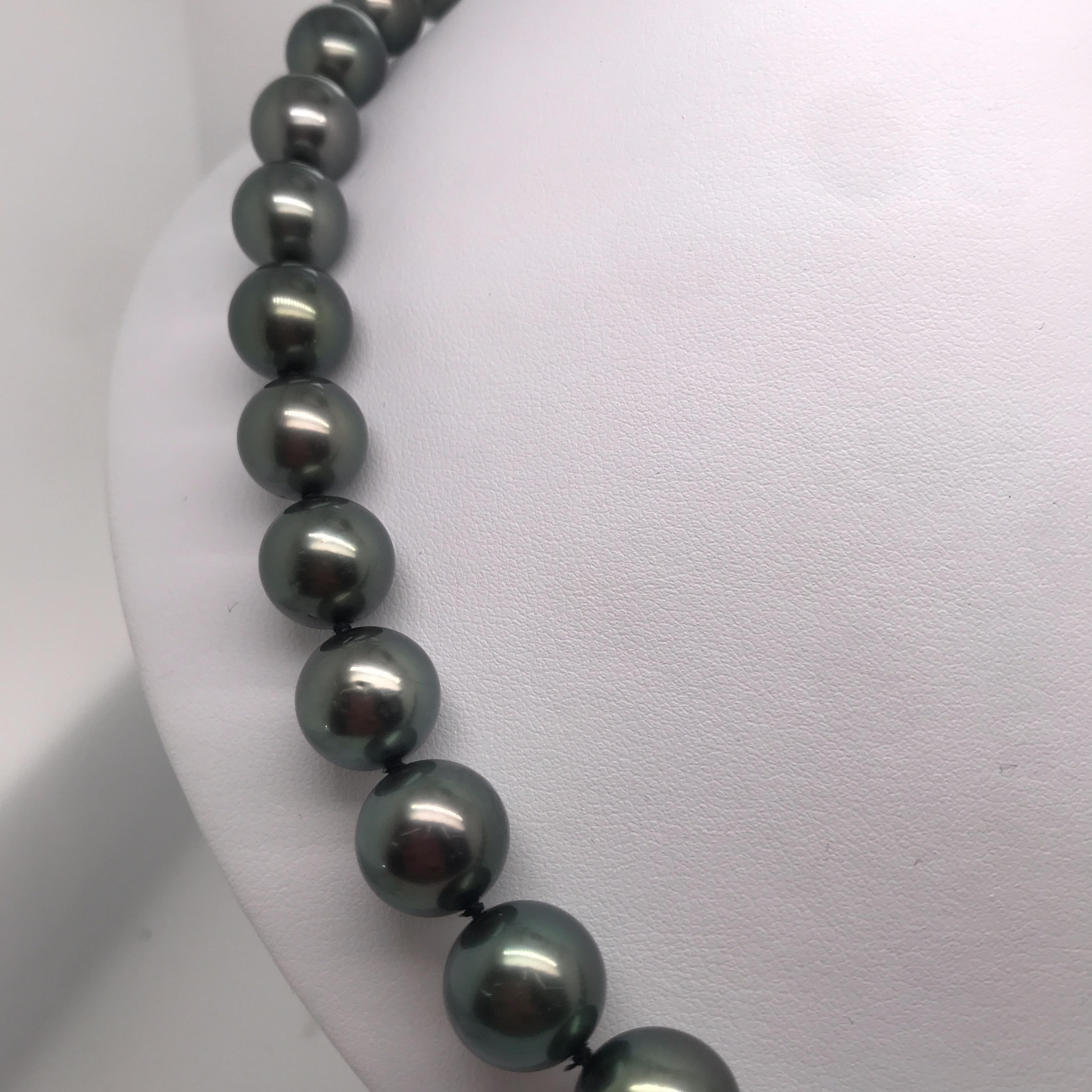 Tahitian Pearl Strand Necklace 14 Karat White Gold 1