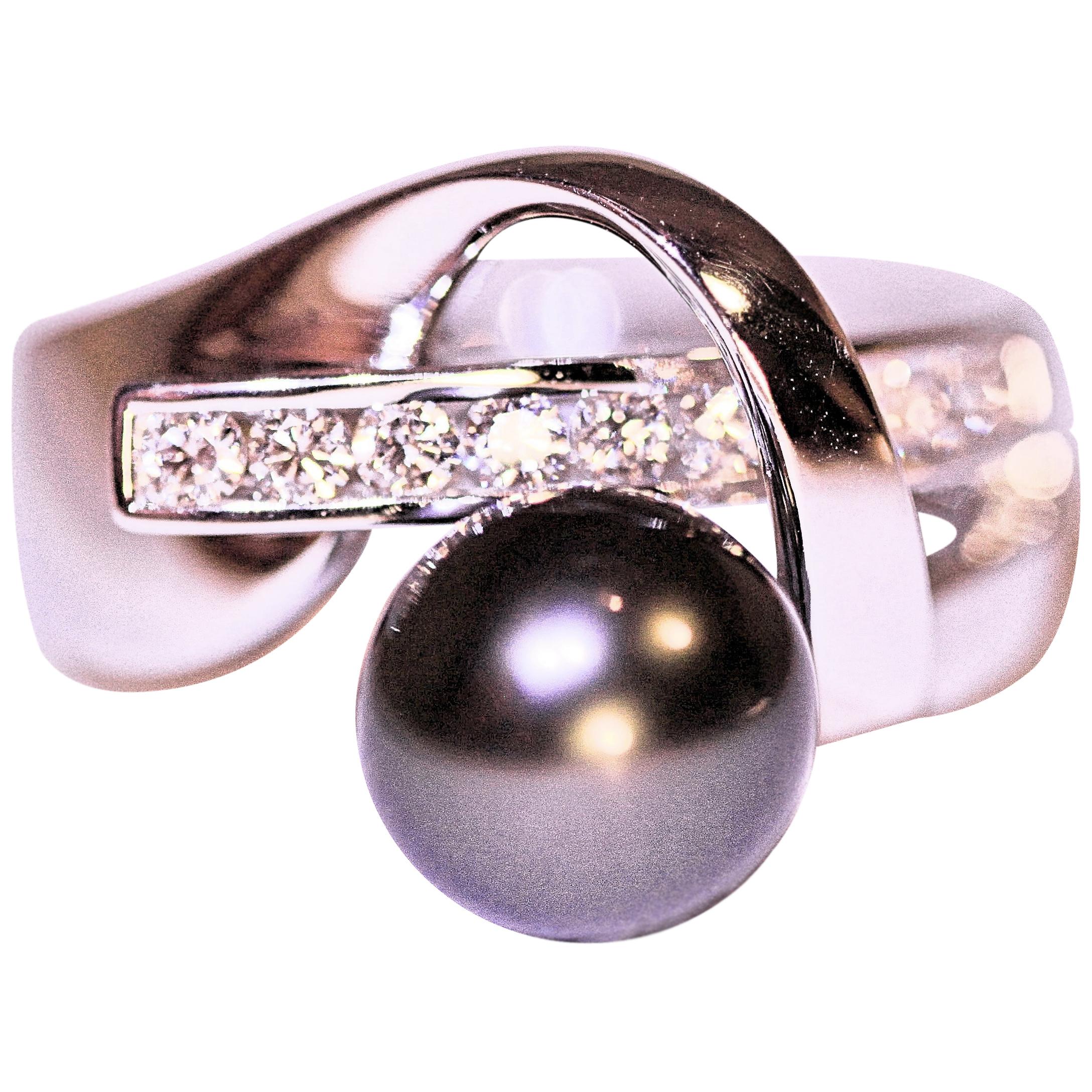 Tahitian South Sea Black Pearl and Diamond Right Hand Ring White Gold For Sale