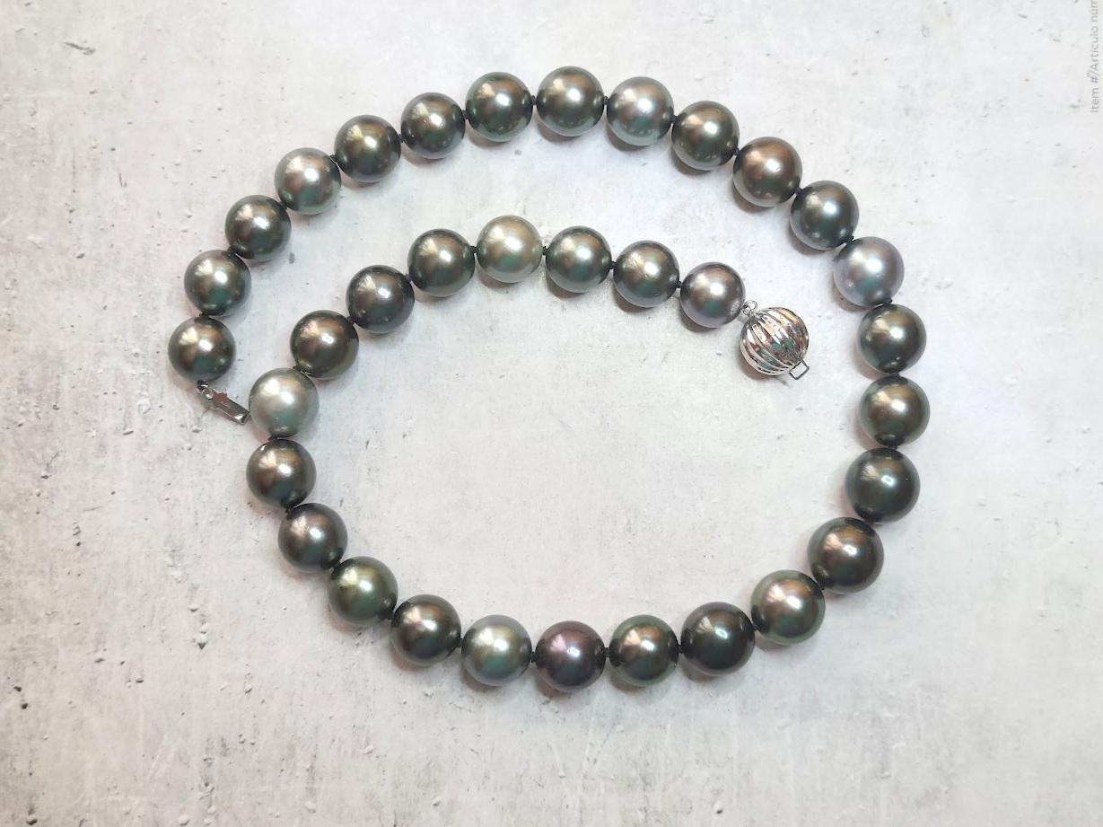 Bead South Sea Tahitian Black Pearl Necklace with 14K White Gold Clasp For Sale
