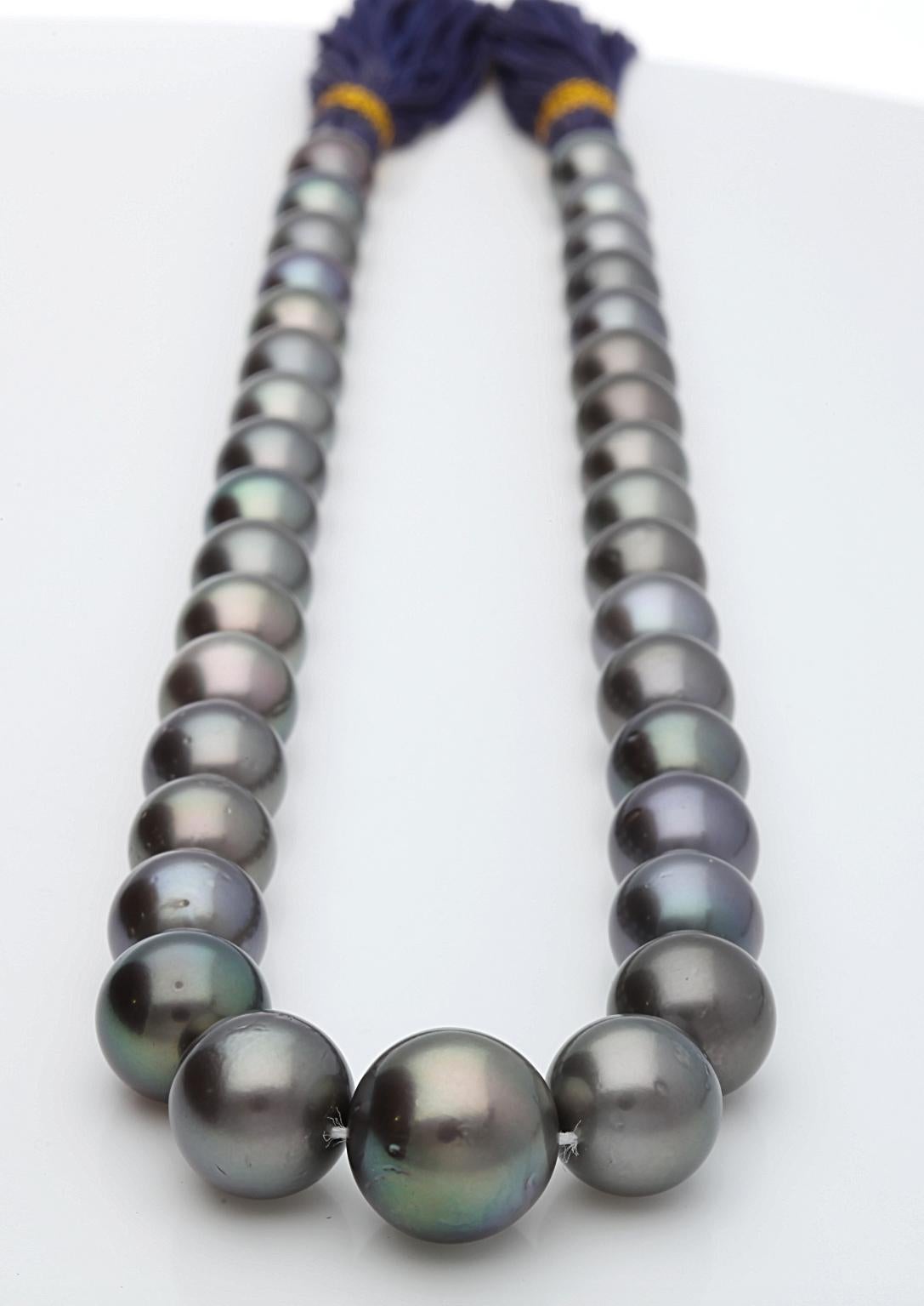 Tahitian South Sea Pearl Necklace For Sale 4