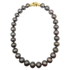 Tahitian South Sea Pearl with 18 Karat Gold Clasp