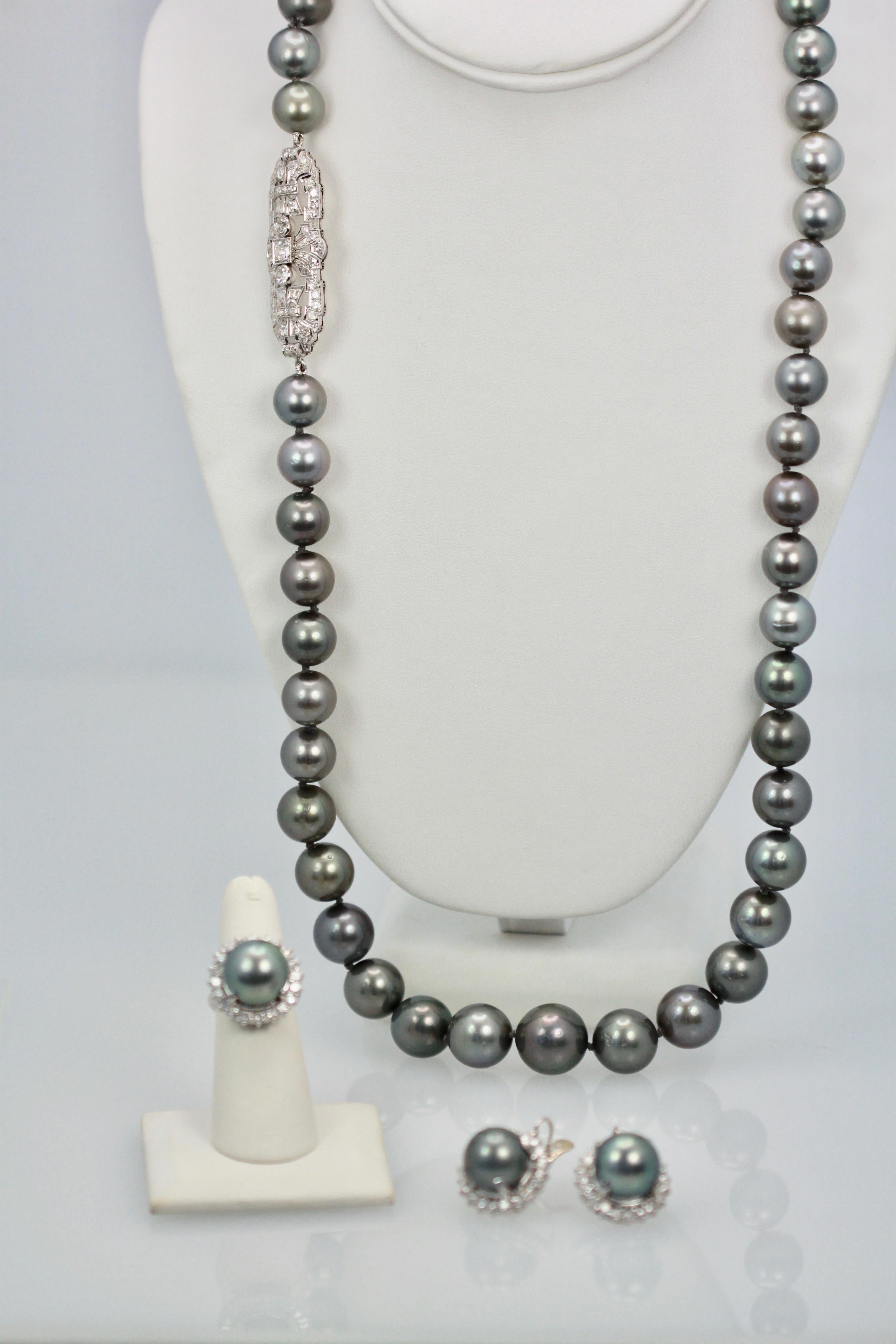 Tahitian South Seas Black Pearl Necklace with Diamond Deco Plaque 4