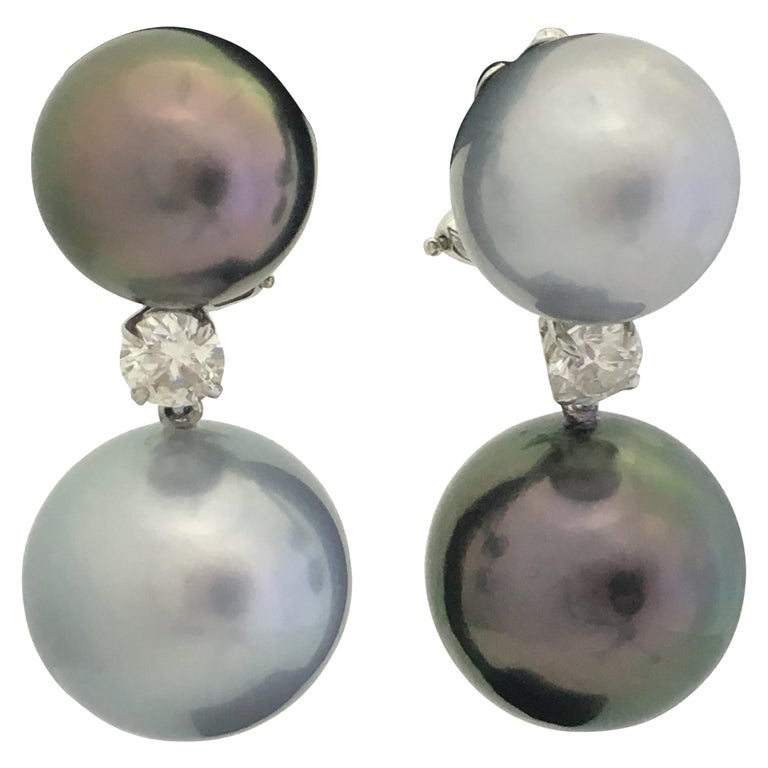 River Two Tone Pearl Earring