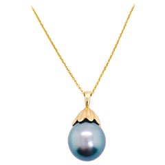 Tahitiian Black Pear Necklace, Yellow Gold, Pendant, Round Pearl
