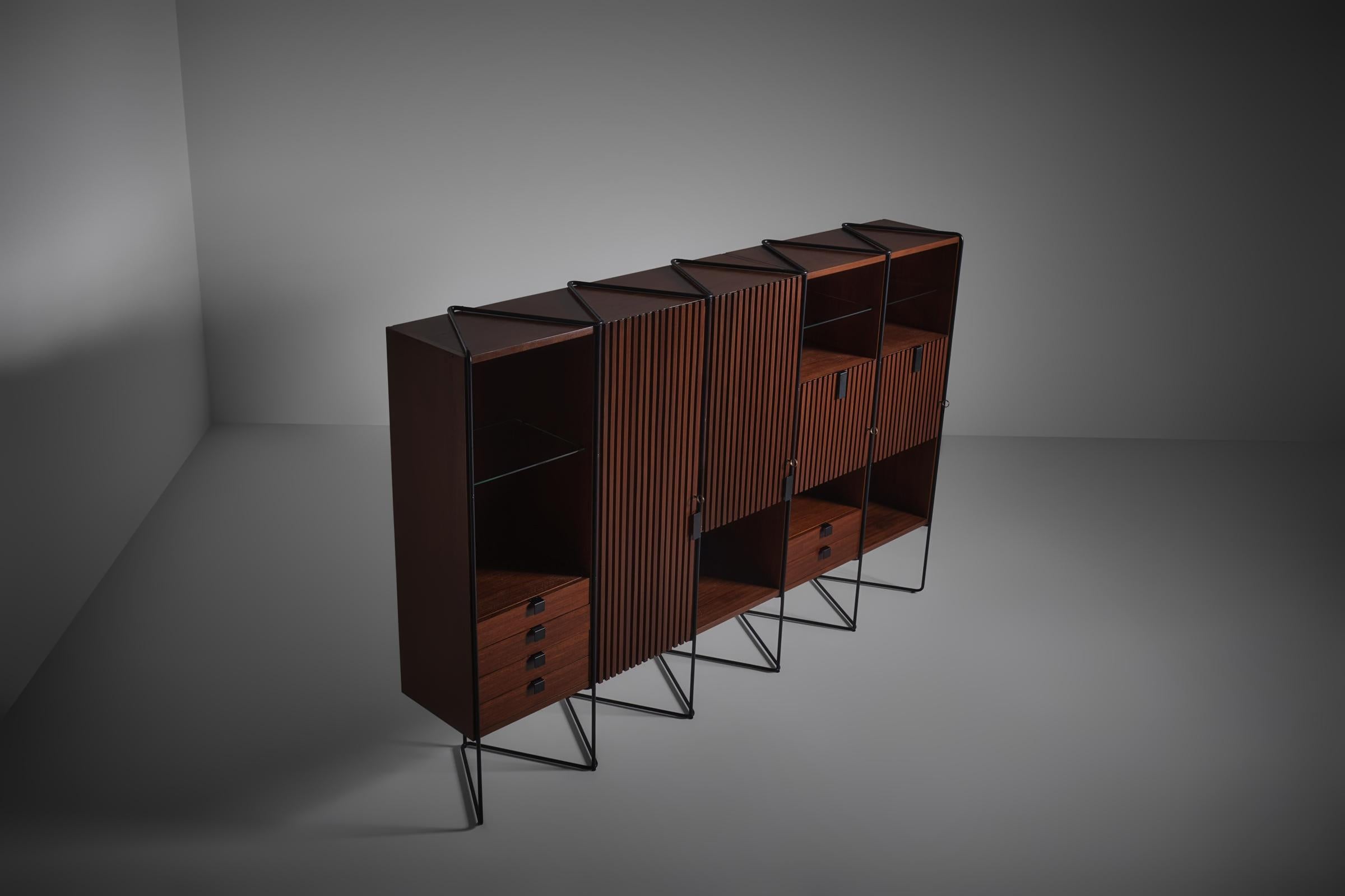 Taichiro Nakai Schrank für Permanente Mobili Cantù, Italien ca. 1955 (Metall)
