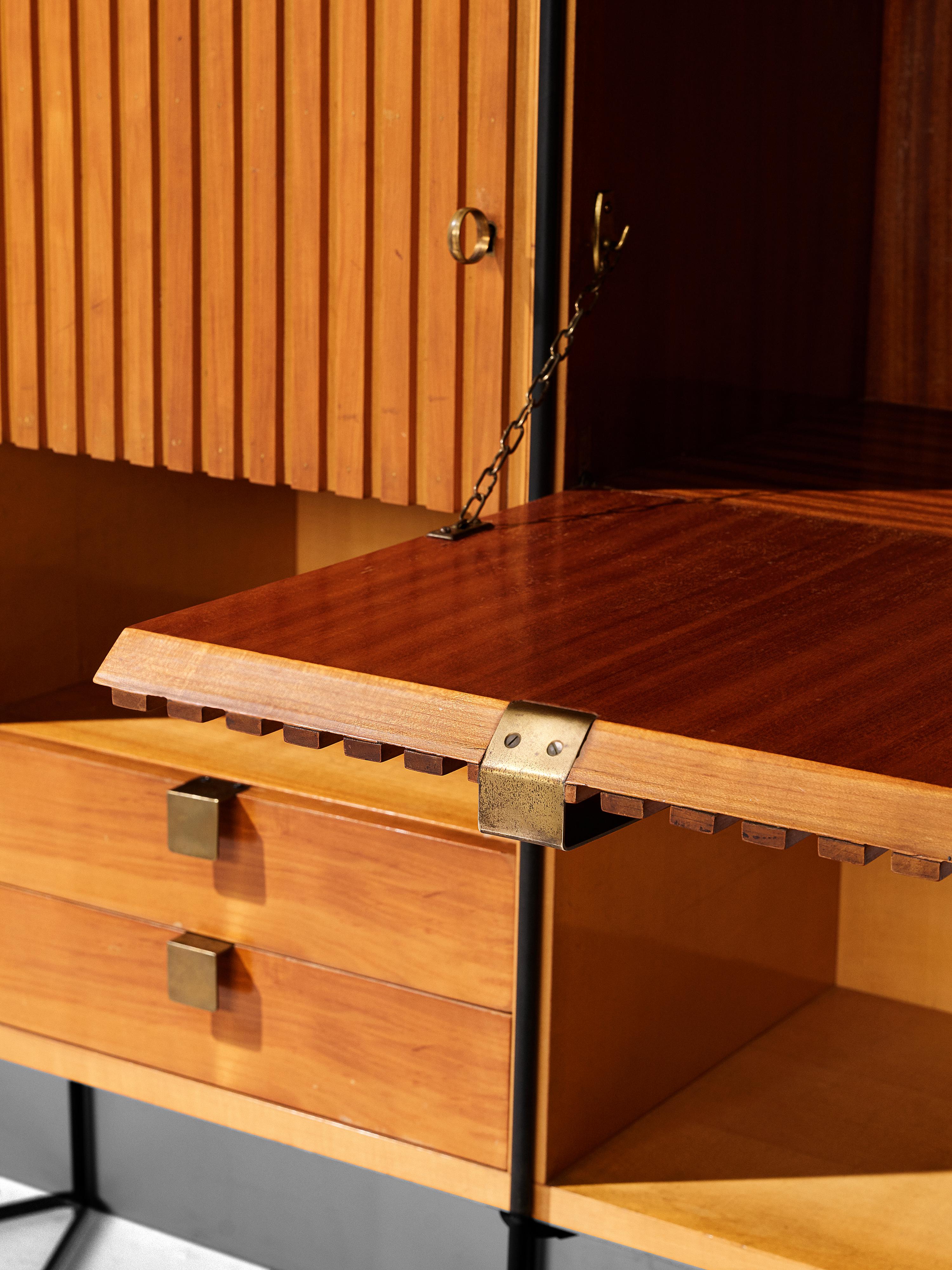 Taichiro Nakay Cabinet in Maple and Mahogany 2